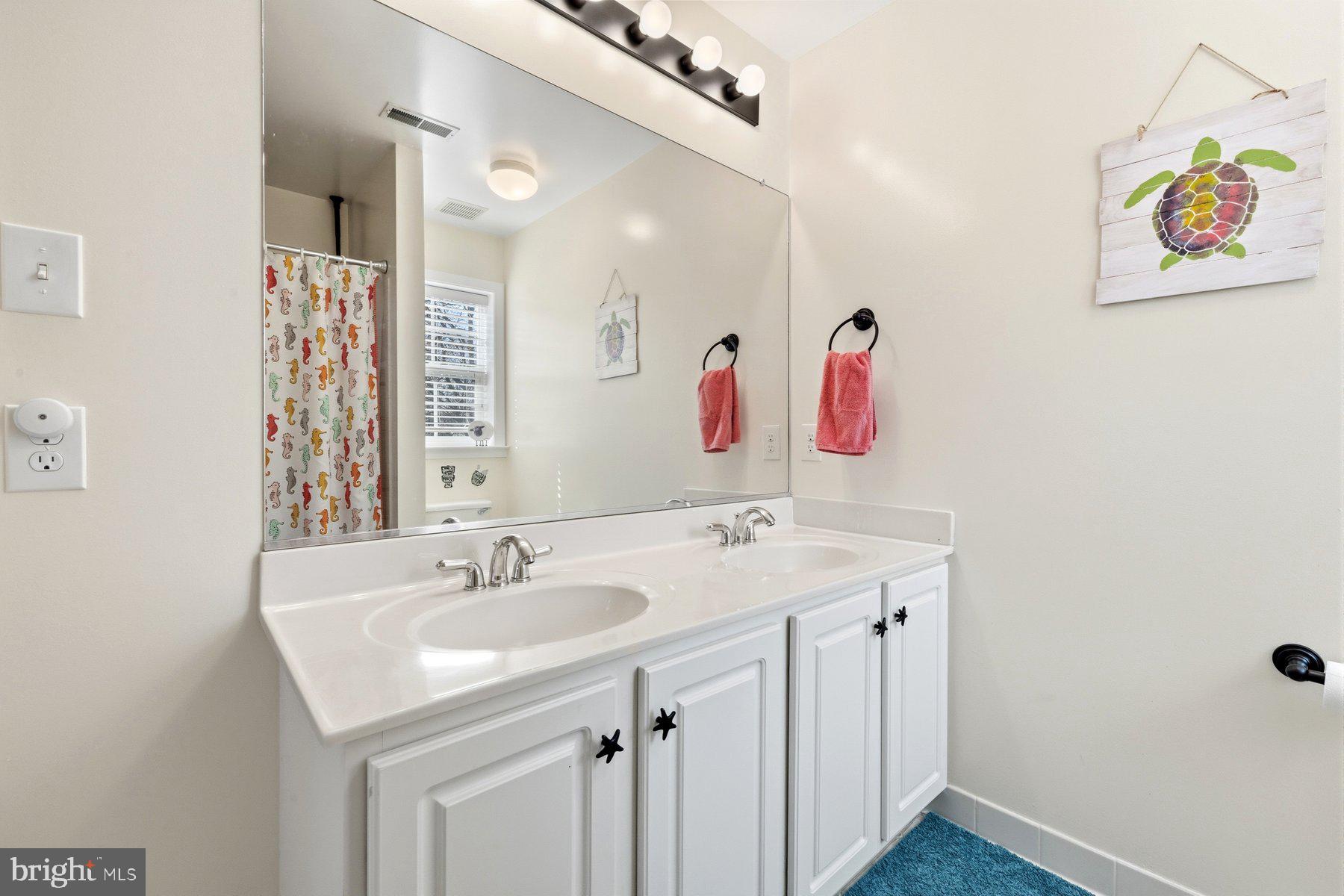 HUNGERFORD MANOR - Residential