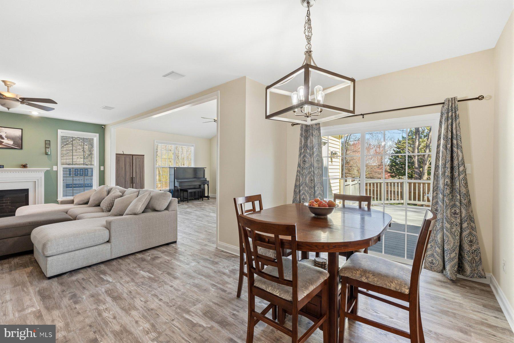 HUNGERFORD MANOR - Residential