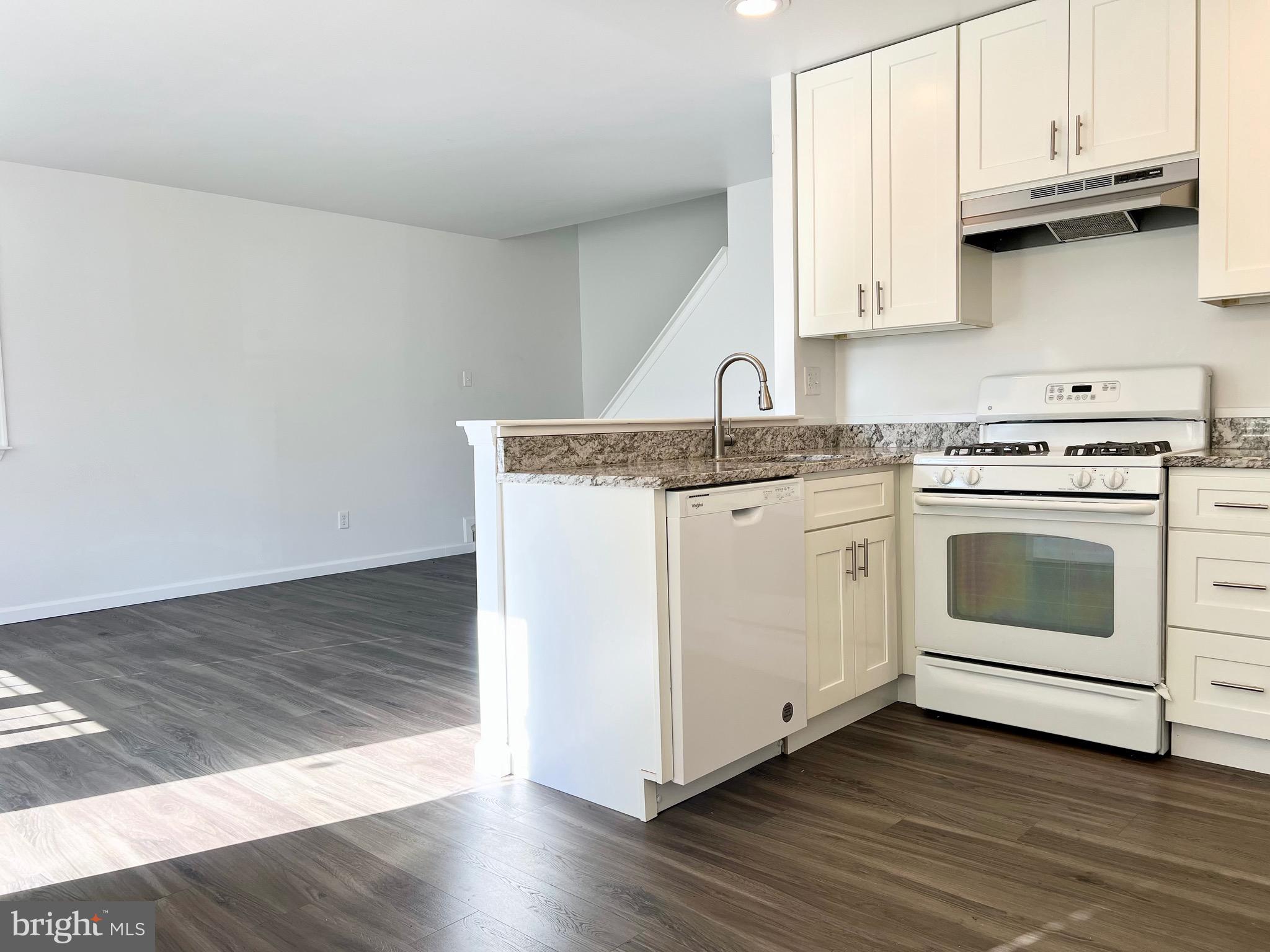 NORTHRIDGE ESTATES - Residential