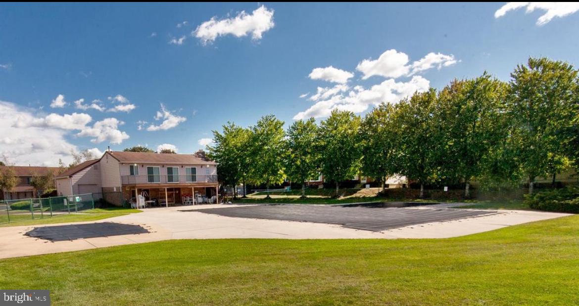 NORTHRIDGE ESTATES - Residential