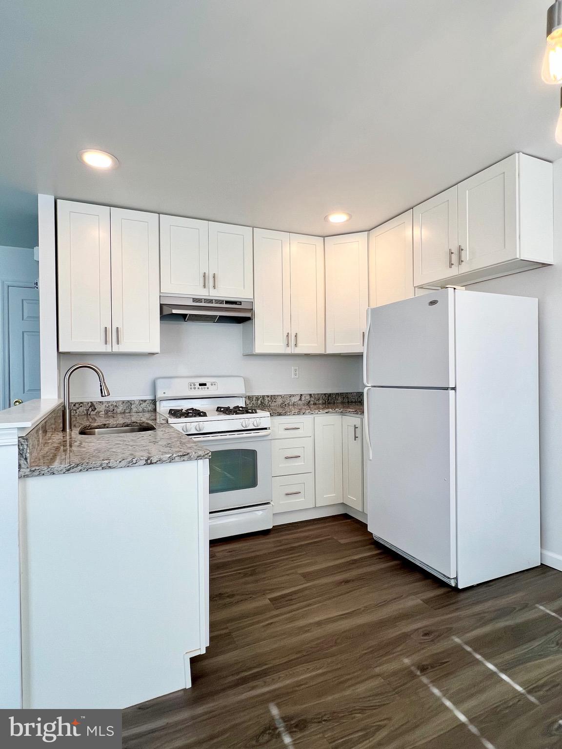 NORTHRIDGE ESTATES - Residential