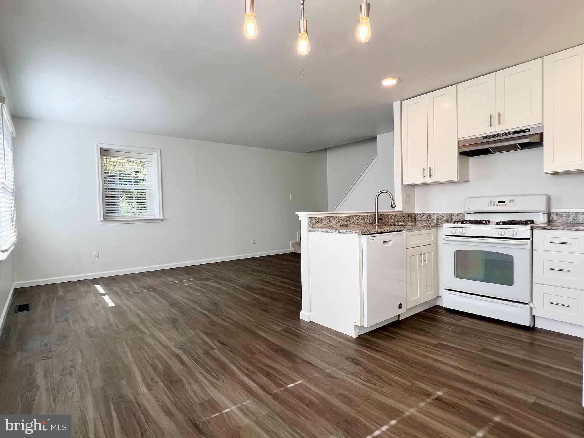 NORTHRIDGE ESTATES - Residential