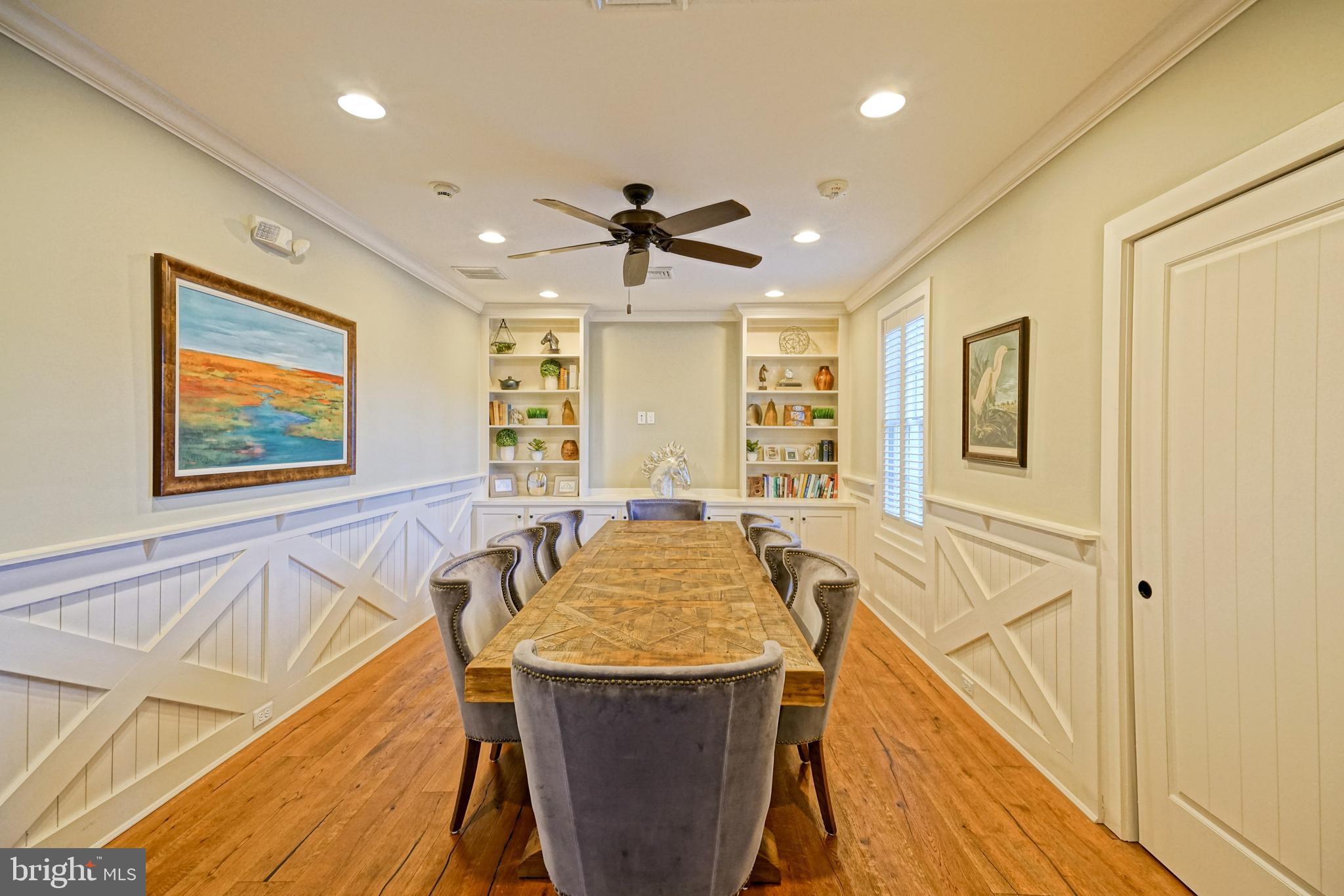 SHOWFIELD - Residential