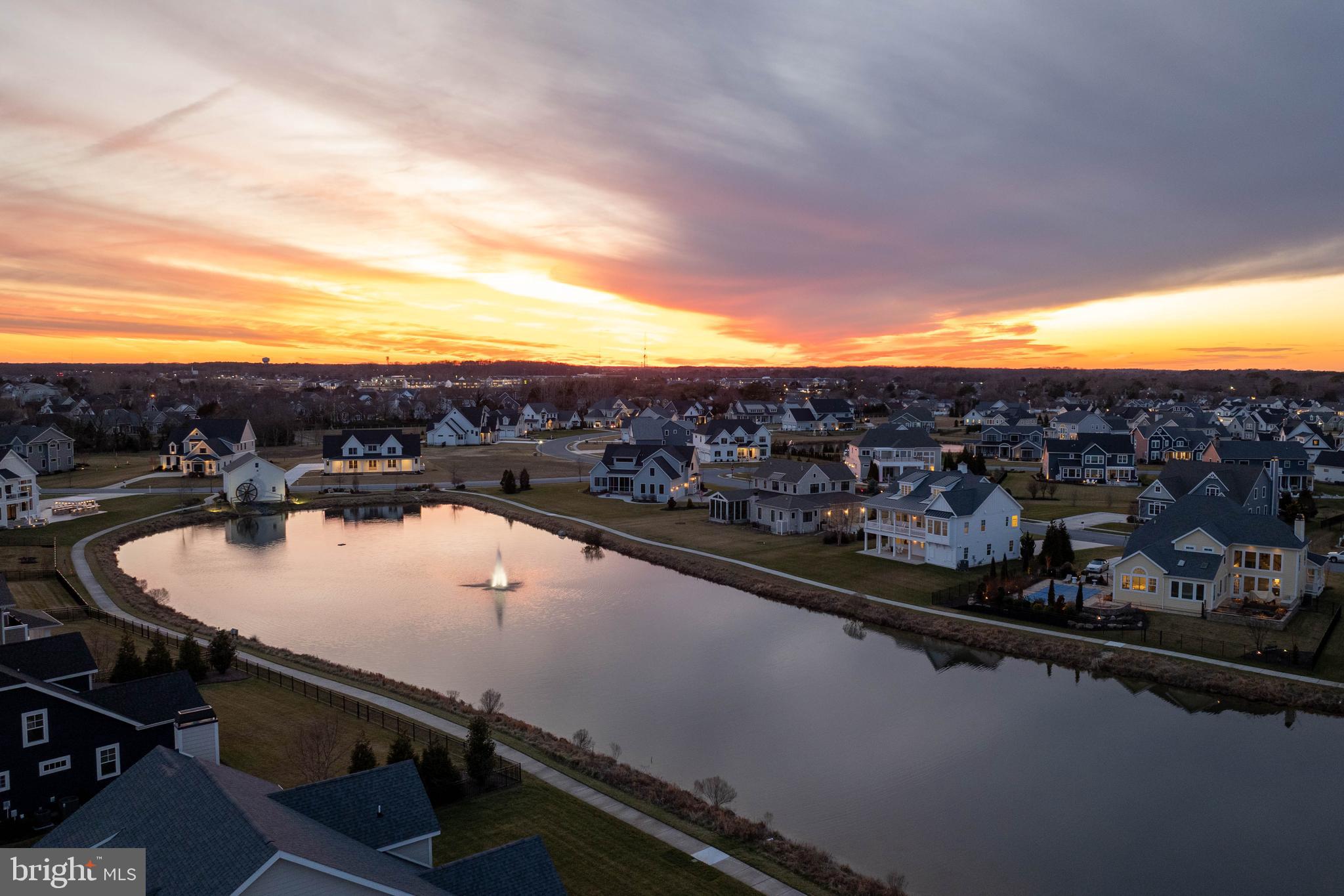 SHOWFIELD - Residential
