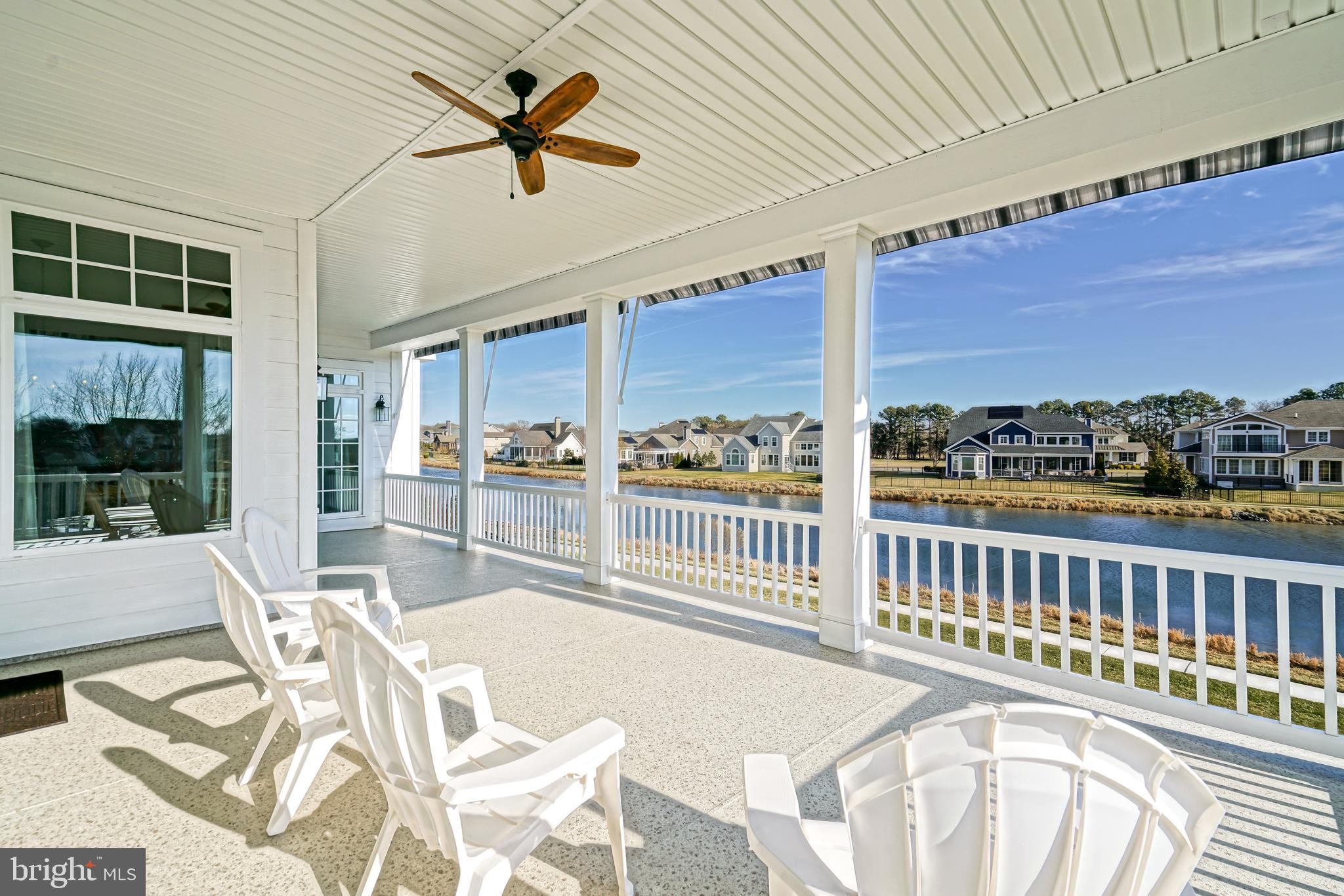 SHOWFIELD - Residential