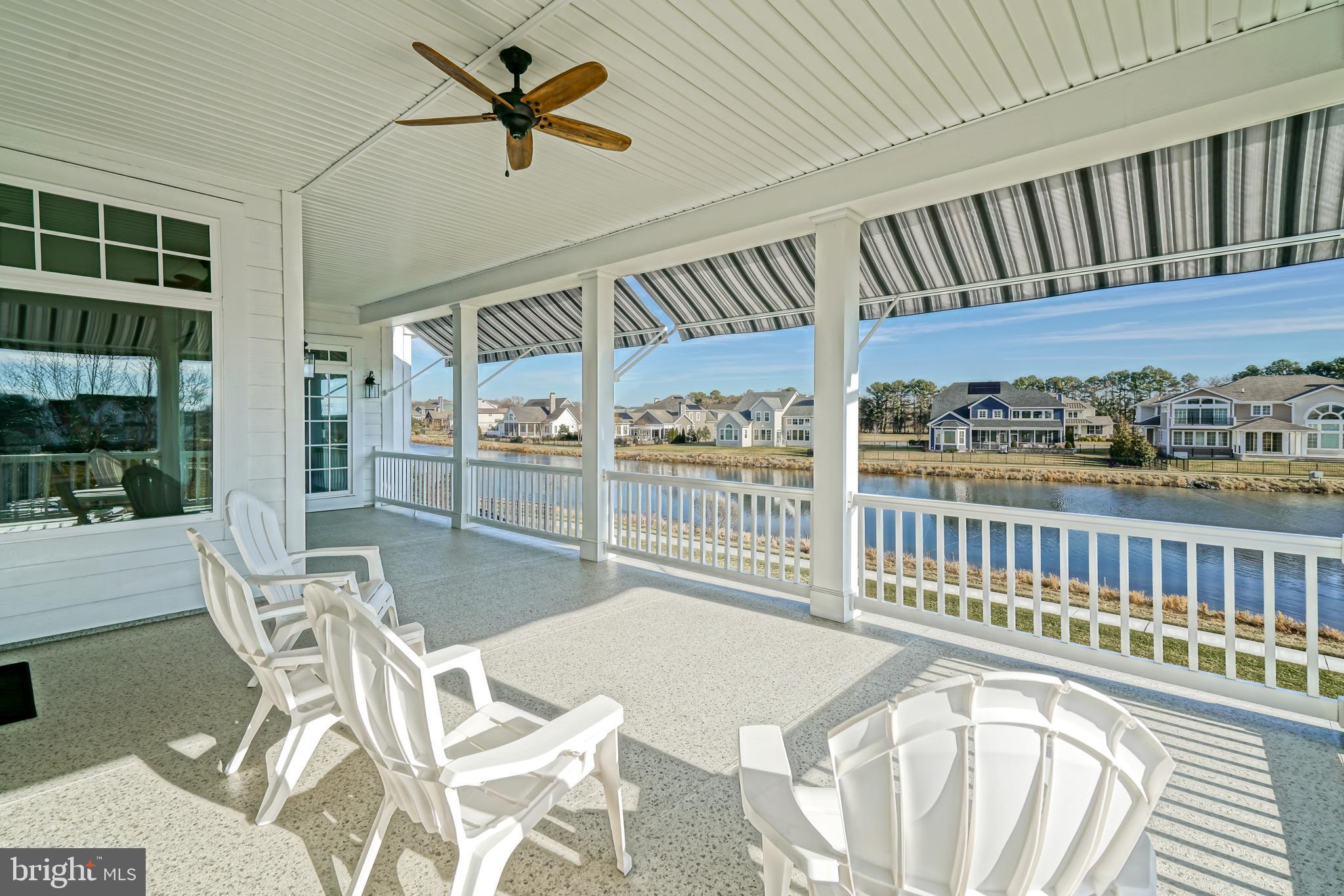 SHOWFIELD - Residential