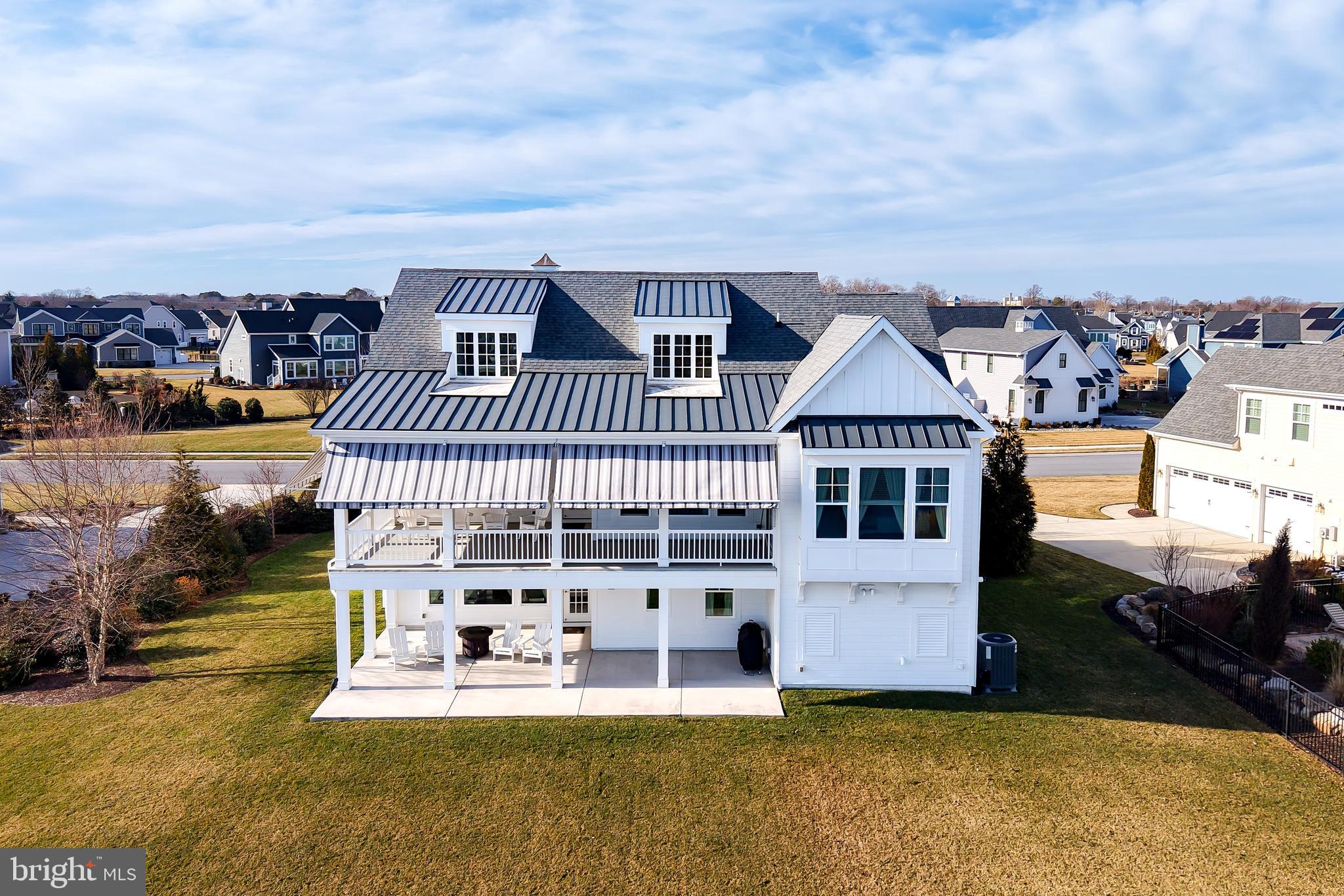 SHOWFIELD - Residential