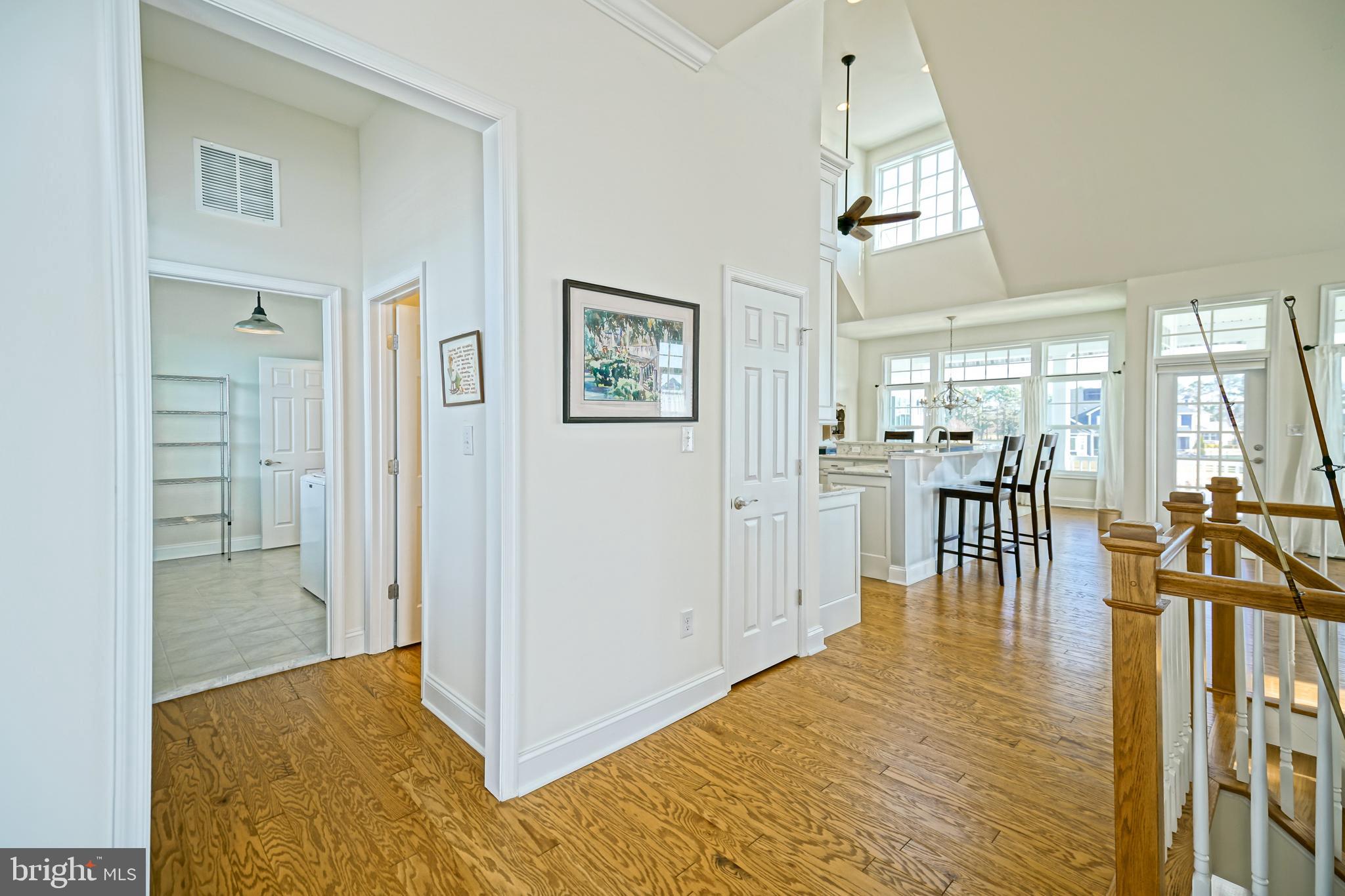 SHOWFIELD - Residential