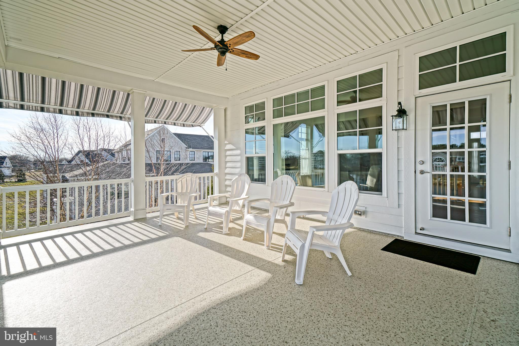 SHOWFIELD - Residential