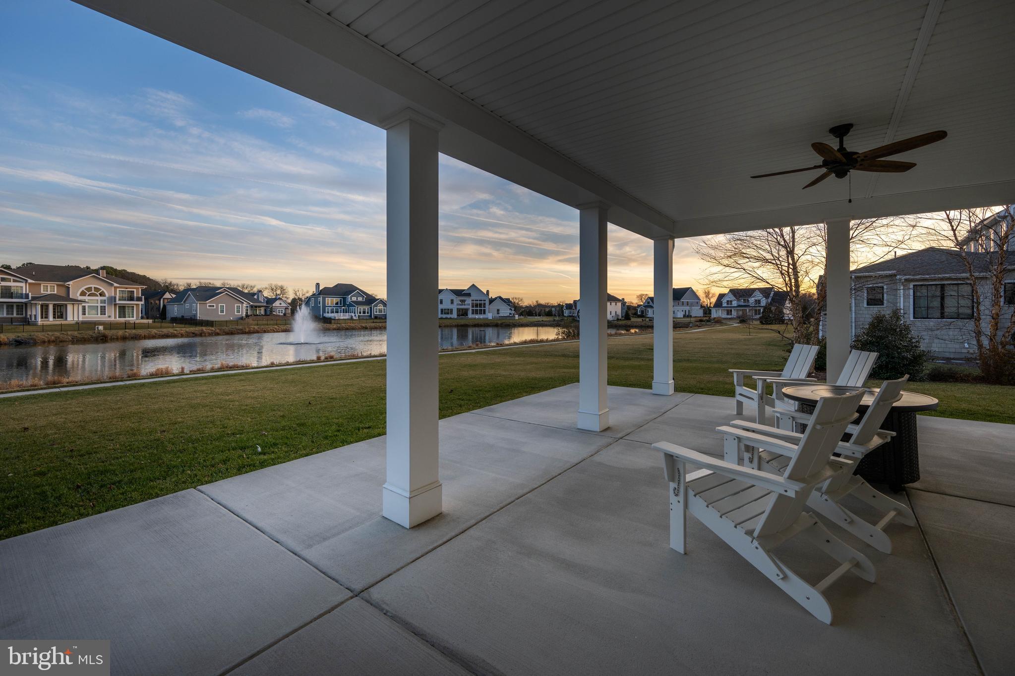 SHOWFIELD - Residential