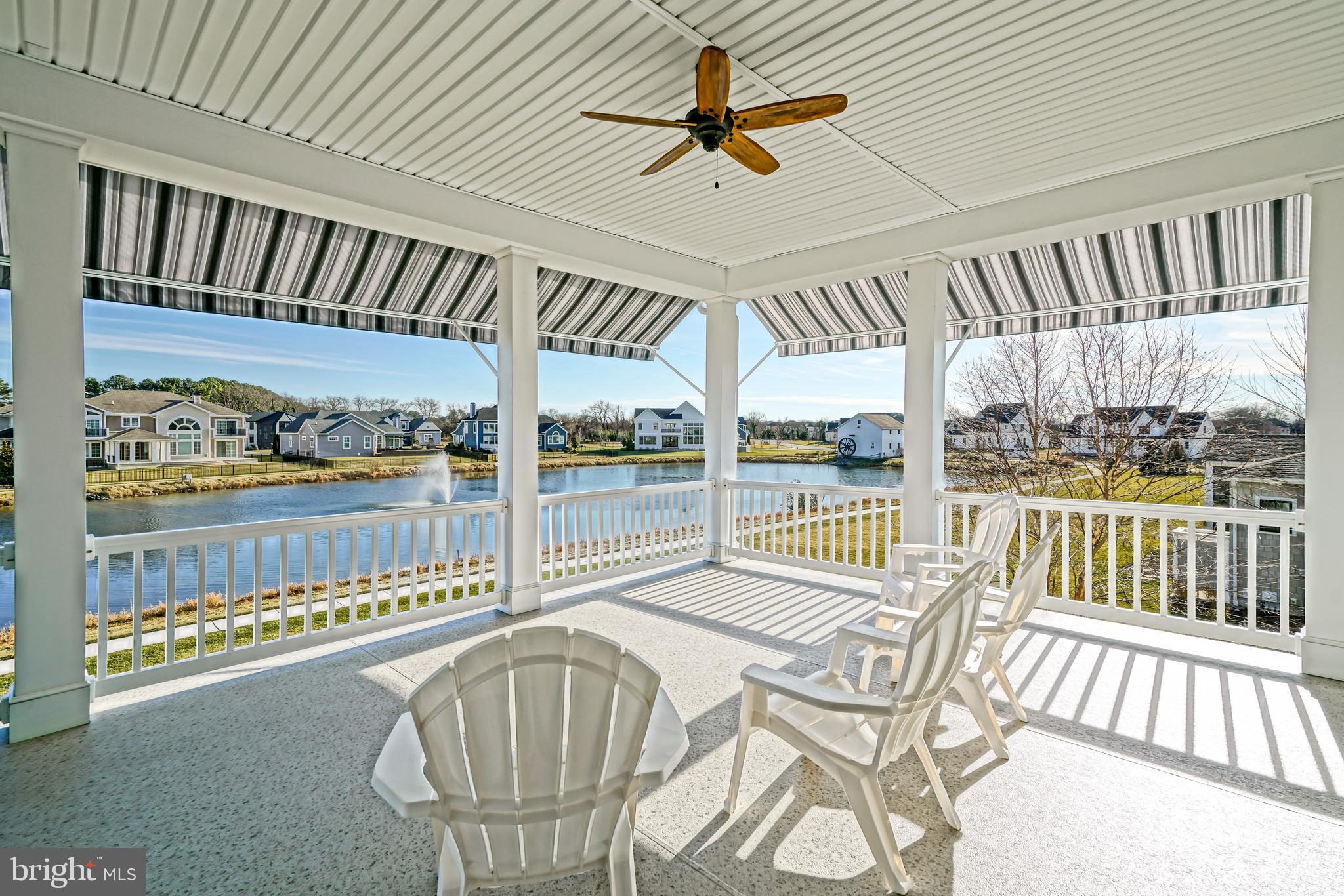 SHOWFIELD - Residential