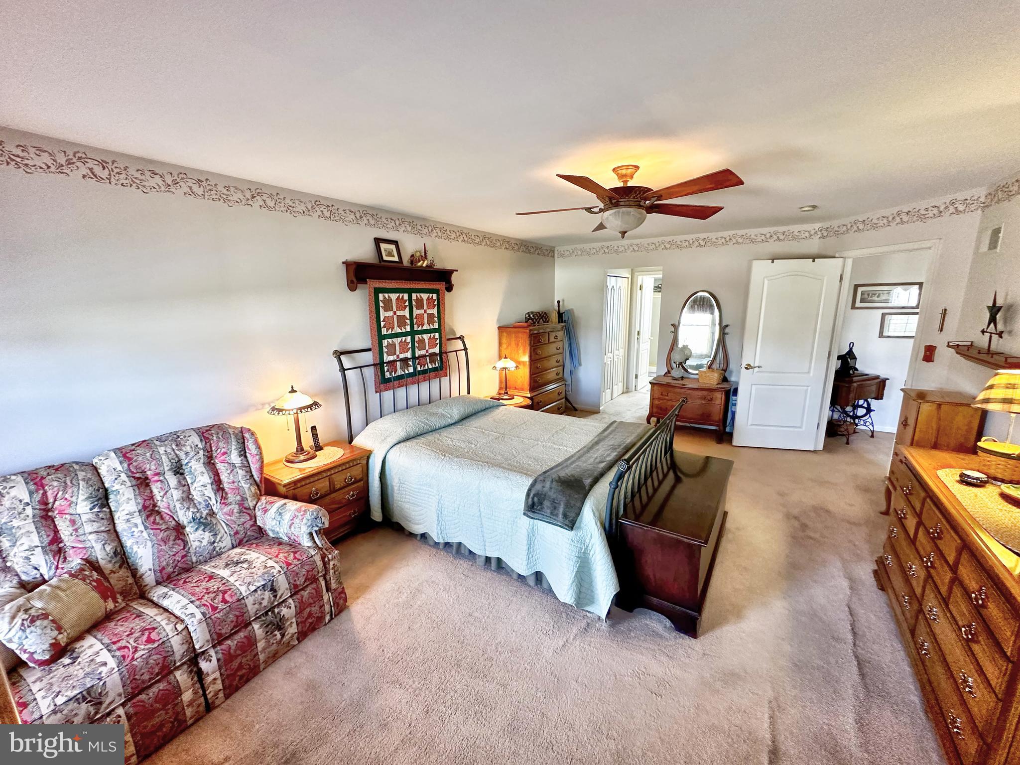 HOPEWELL FARMS - Residential