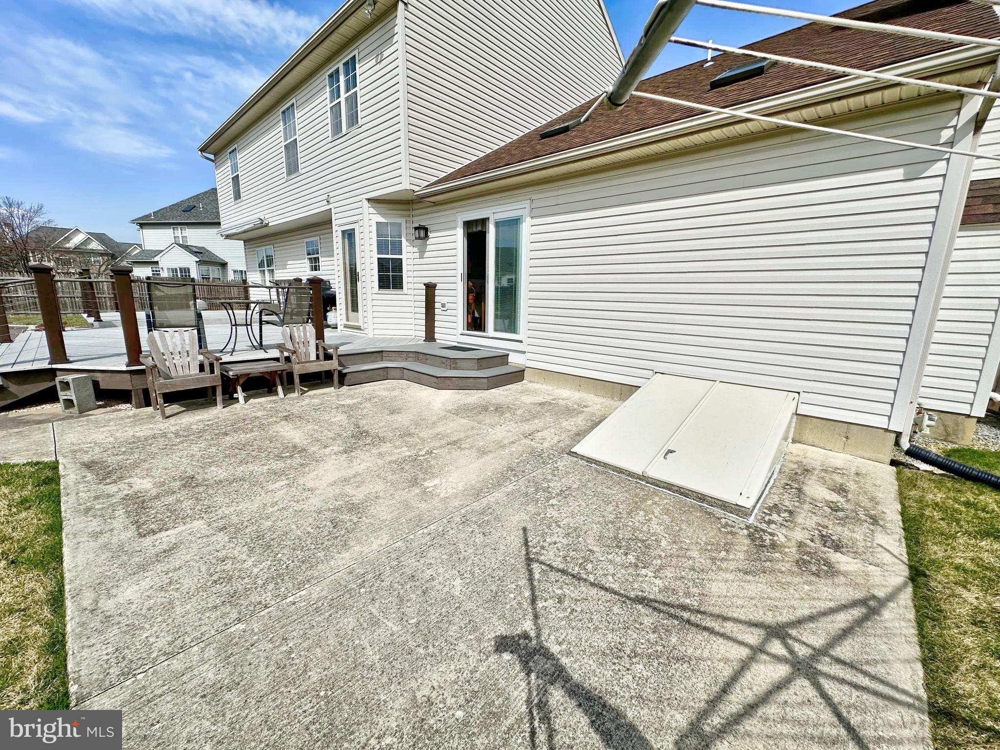 HOPEWELL FARMS - Residential