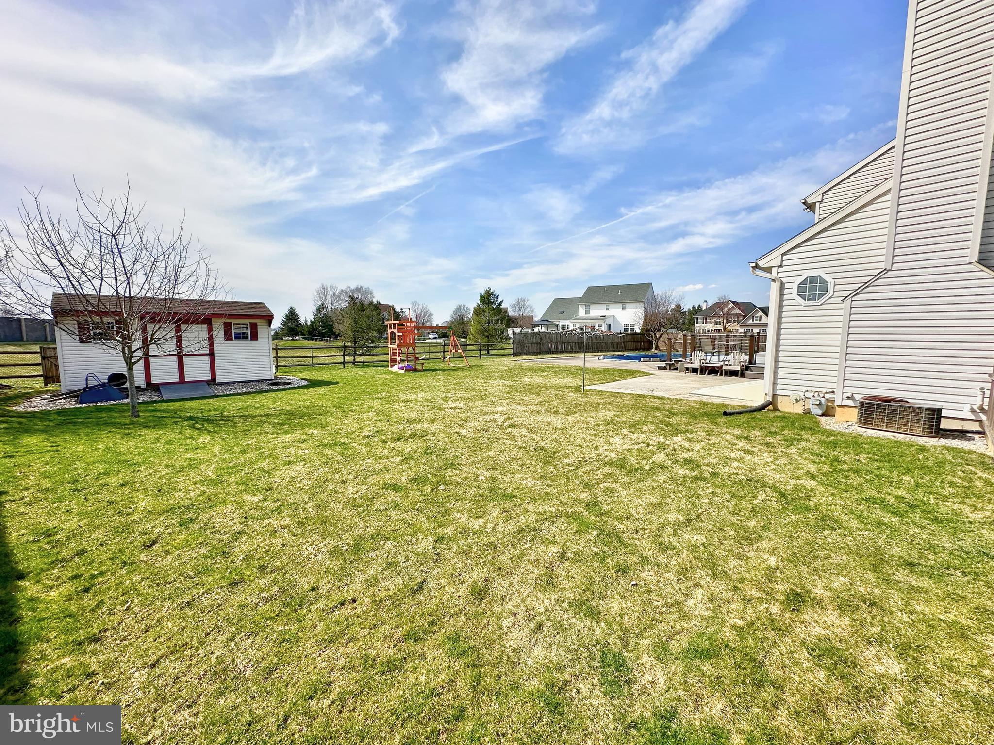 HOPEWELL FARMS - Residential