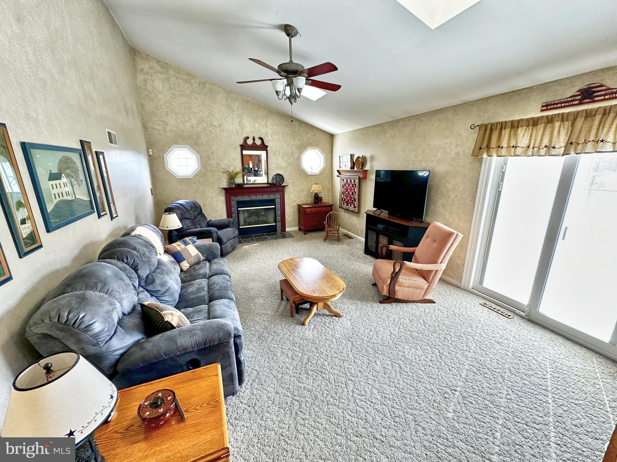 HOPEWELL FARMS - Residential