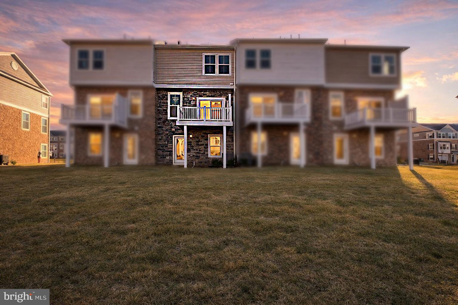 ST CHARLES - Residential