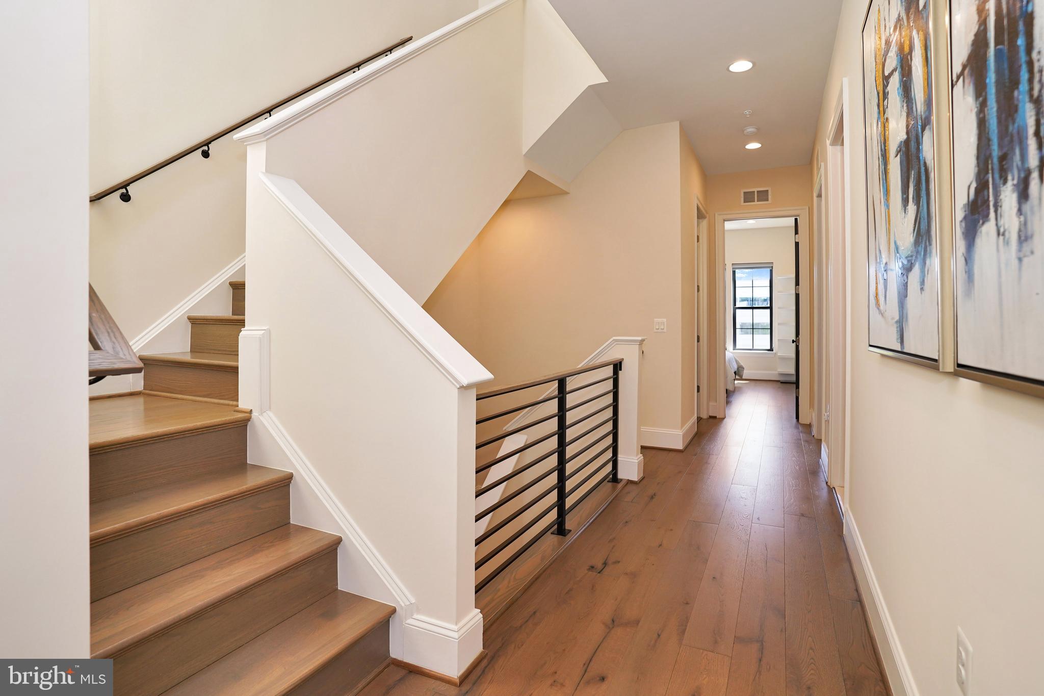 ONE LOUDOUN - Residential