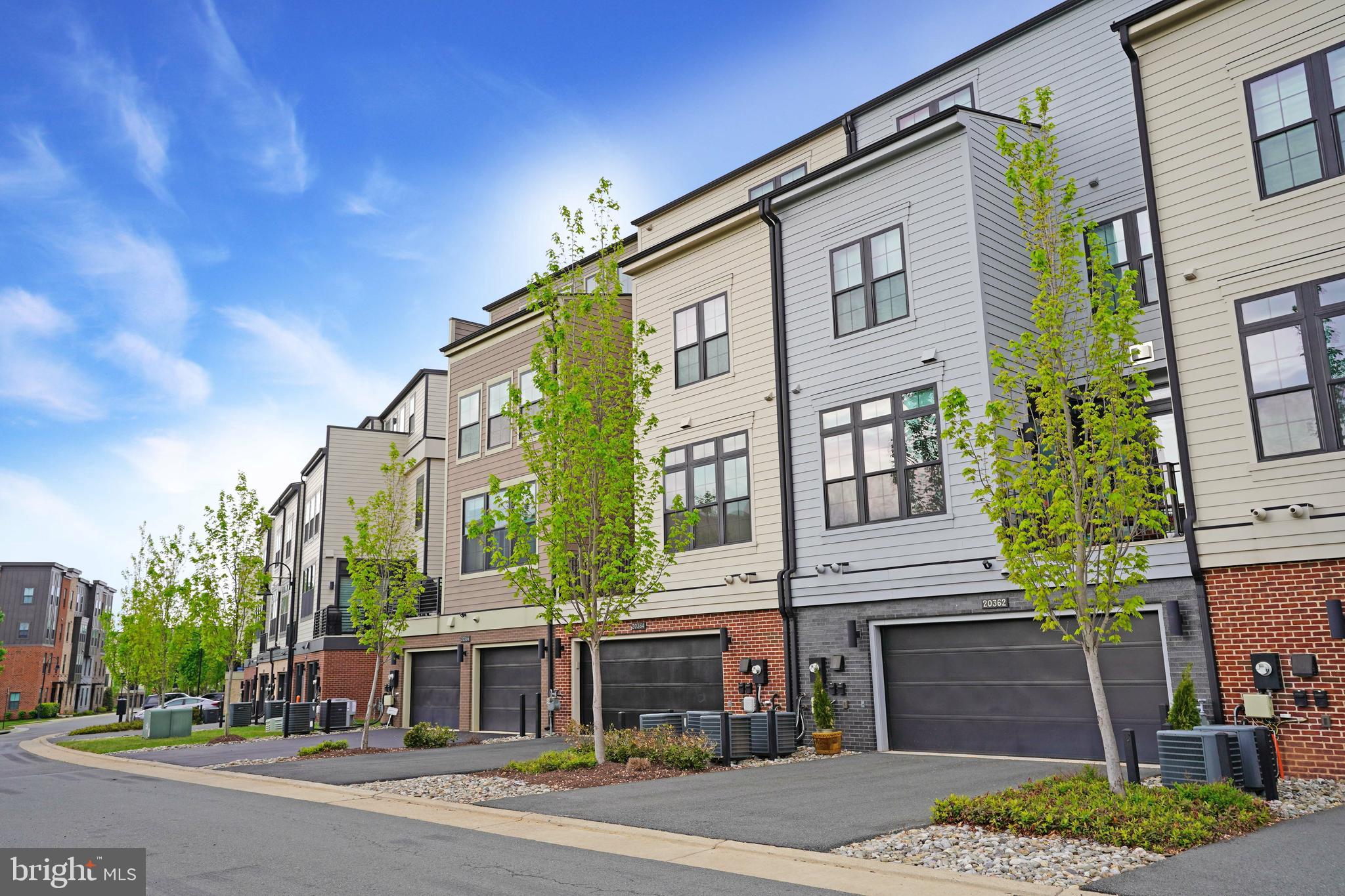 ONE LOUDOUN - Residential