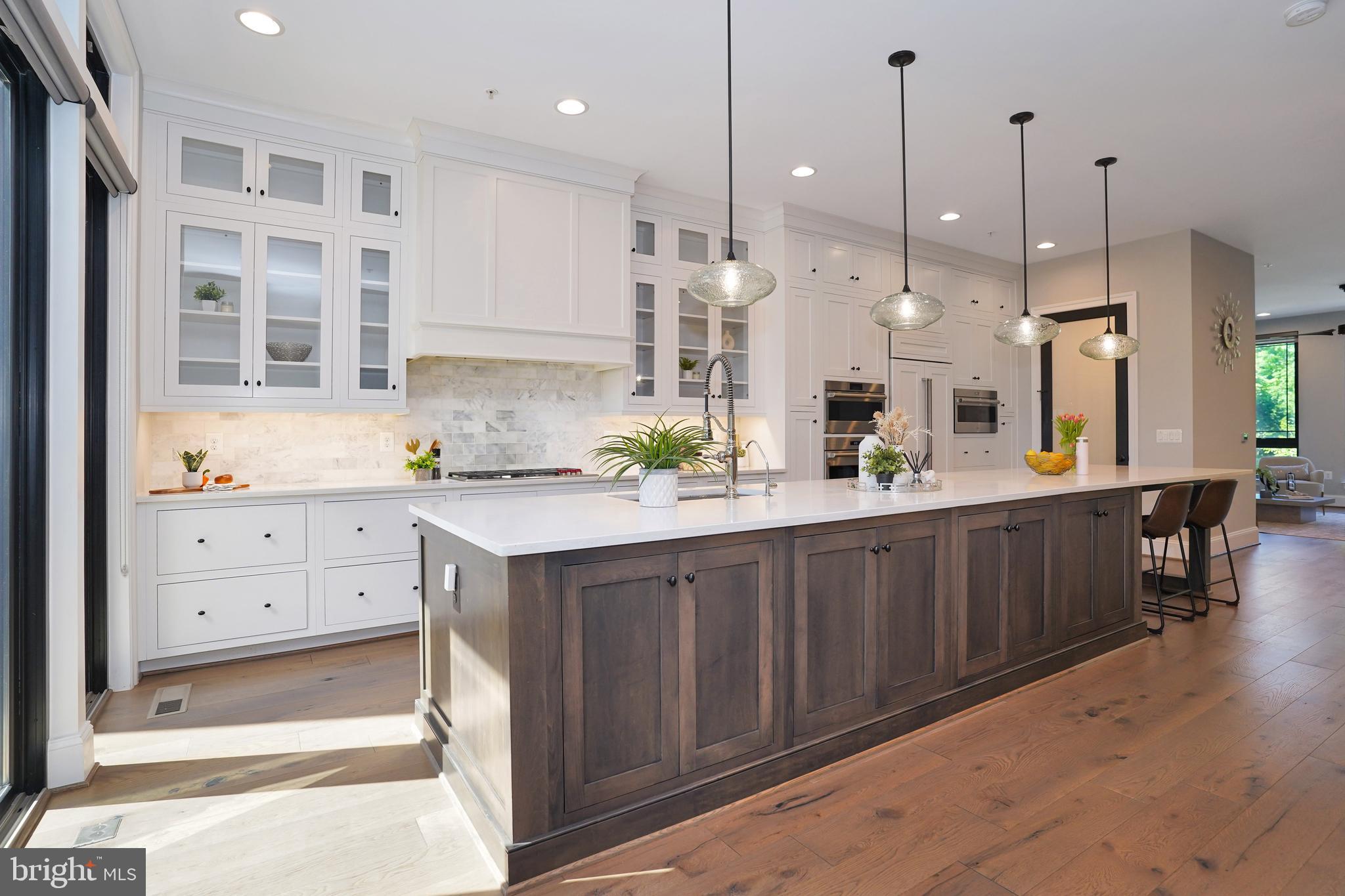 ONE LOUDOUN - Residential