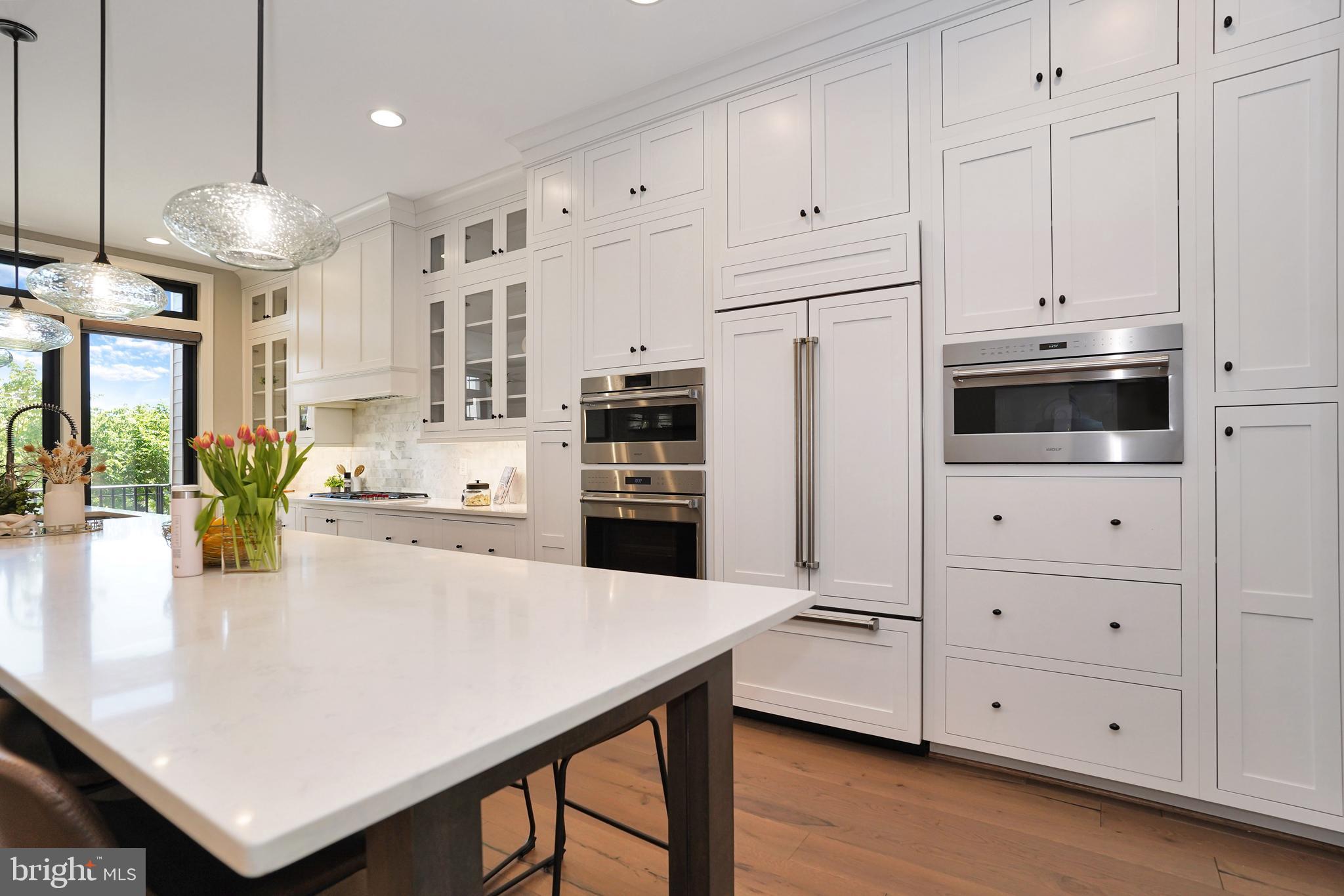 ONE LOUDOUN - Residential