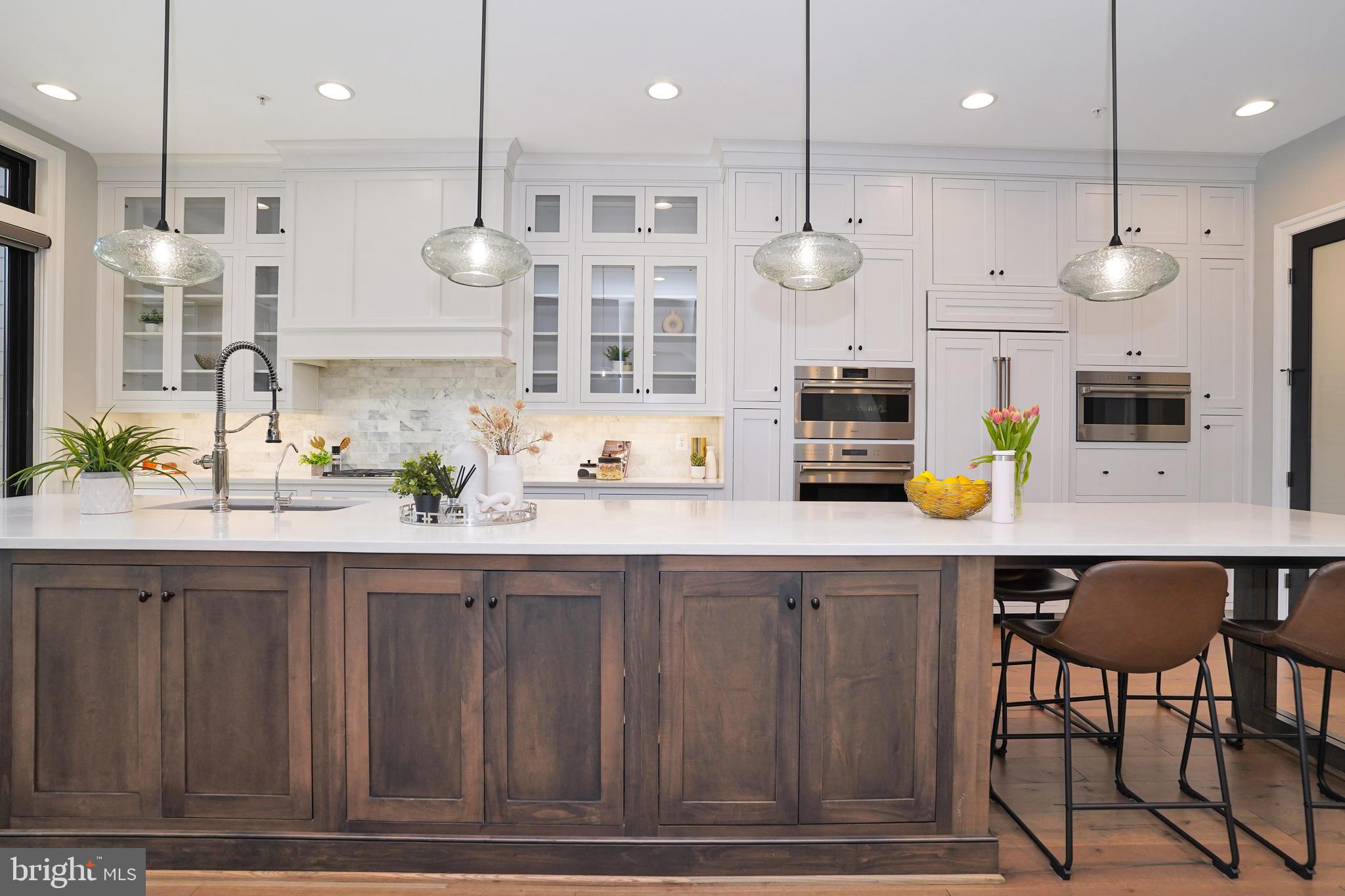 ONE LOUDOUN - Residential