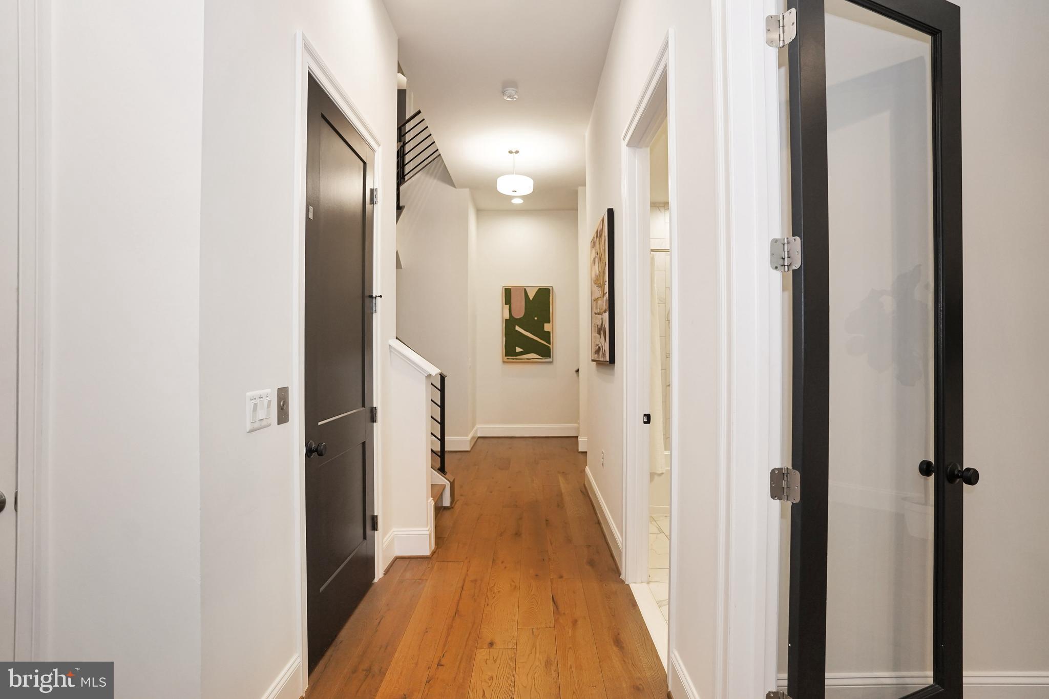 ONE LOUDOUN - Residential