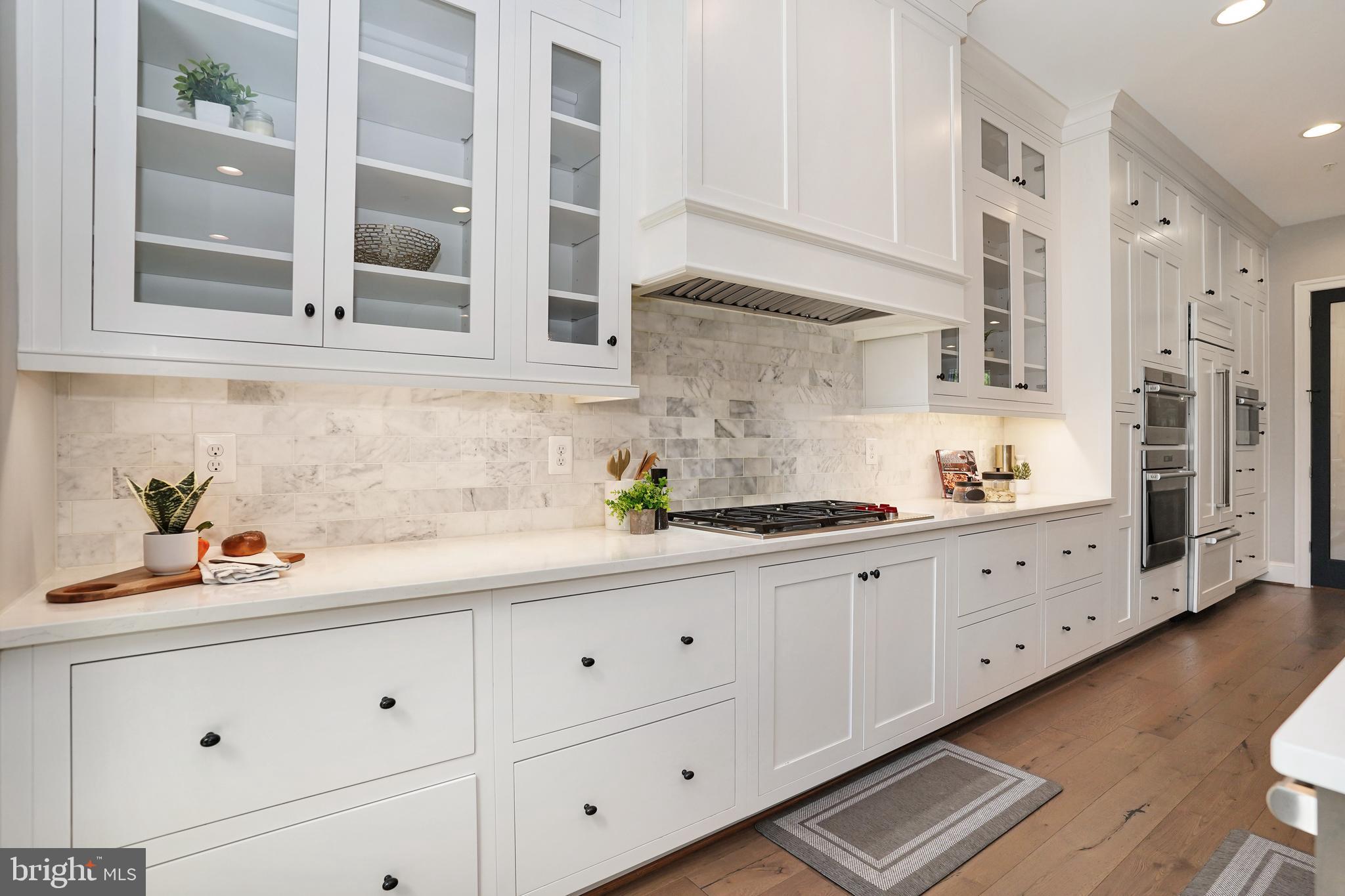 ONE LOUDOUN - Residential