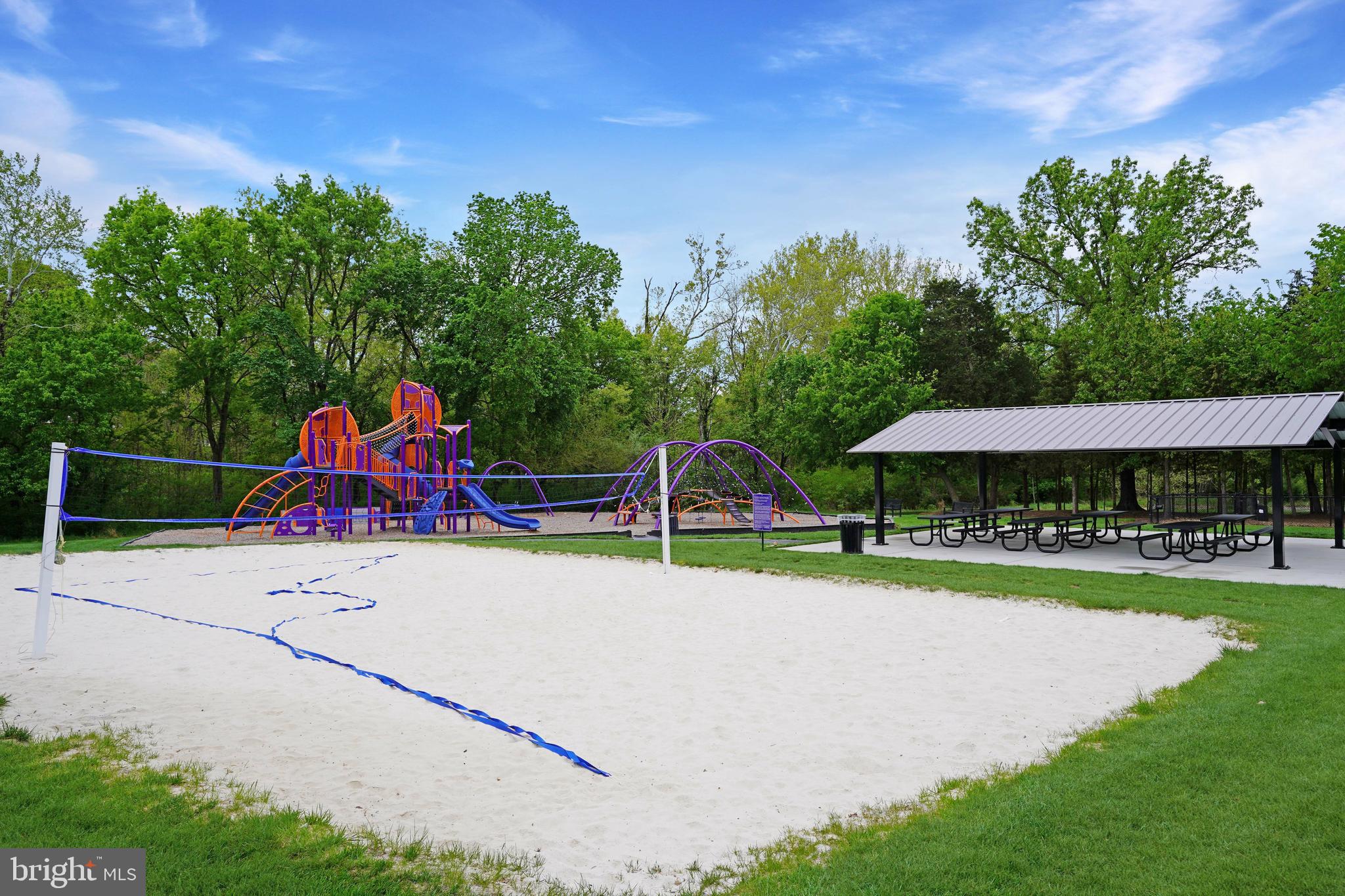 ONE LOUDOUN - Residential