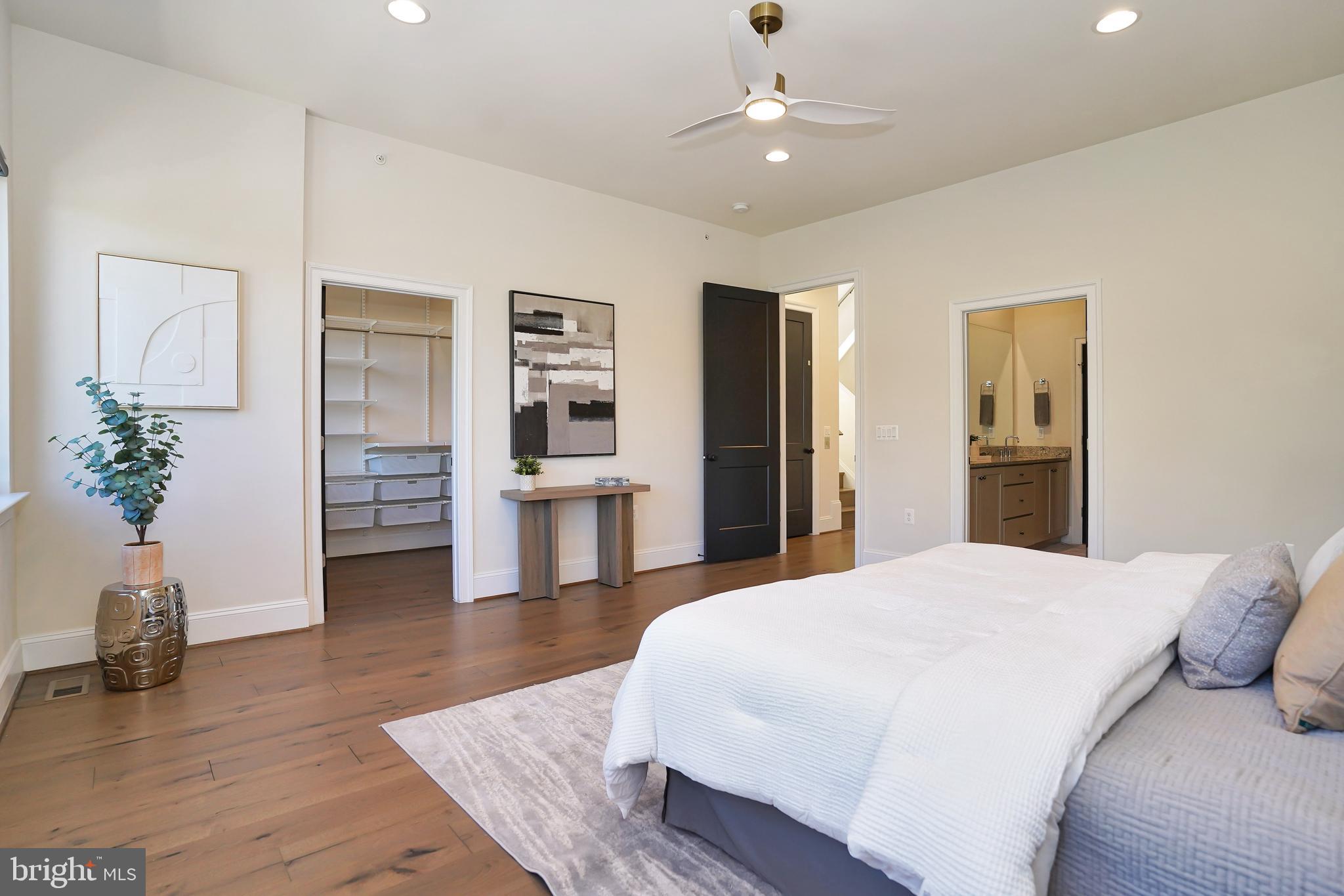 ONE LOUDOUN - Residential