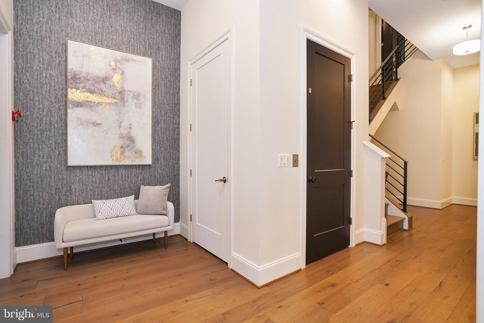 ONE LOUDOUN - Residential