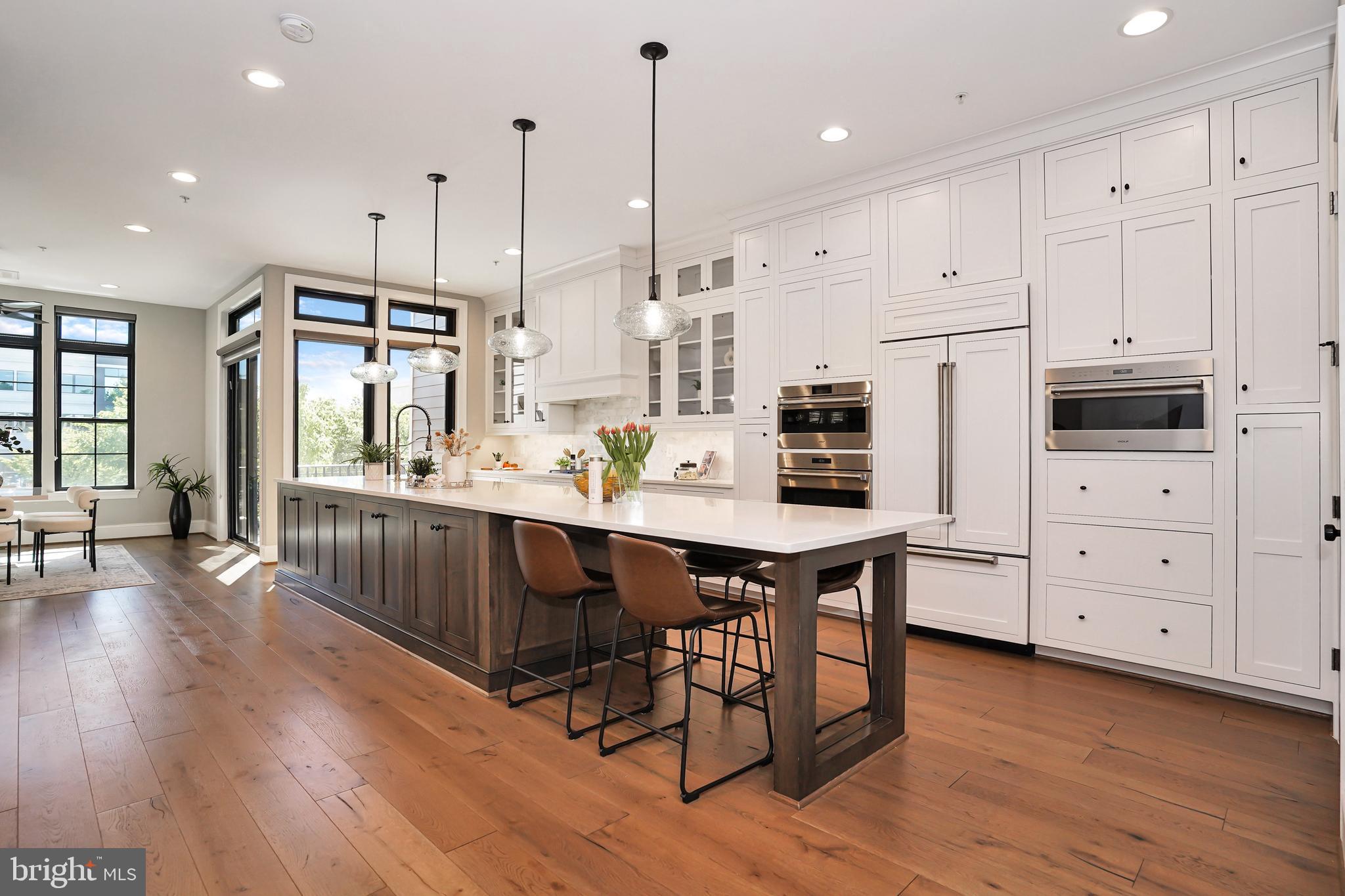ONE LOUDOUN - Residential