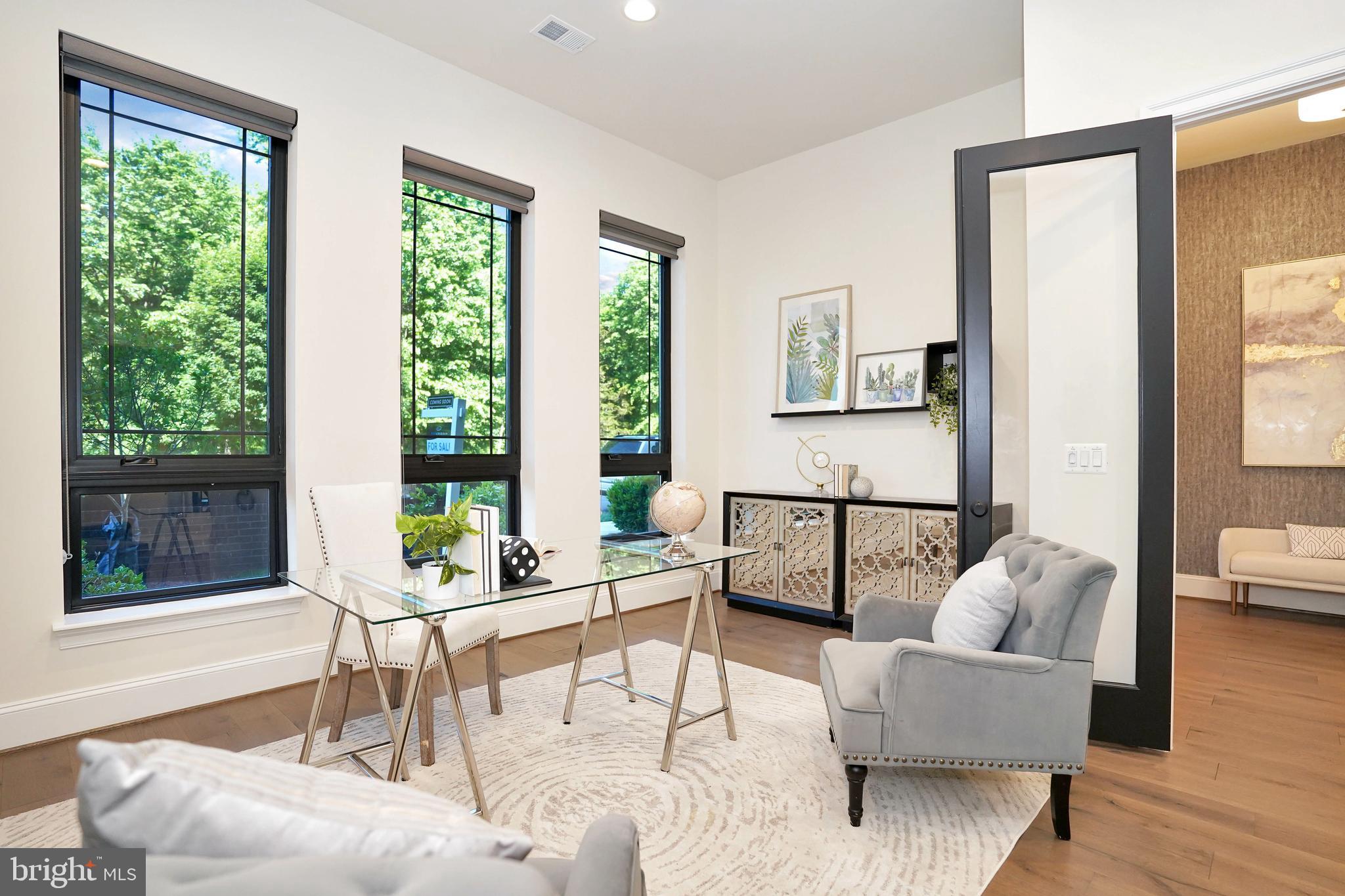 ONE LOUDOUN - Residential