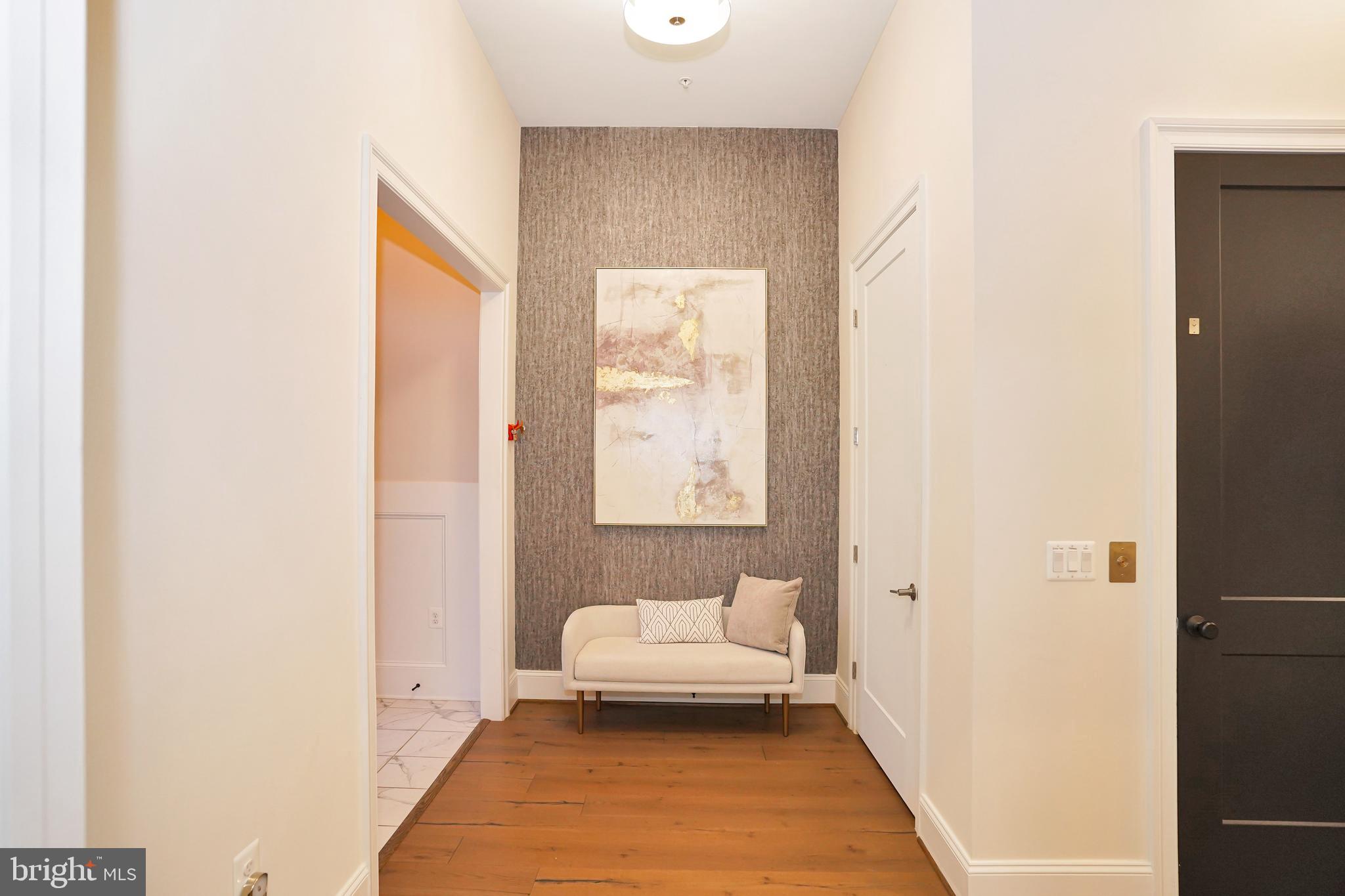 ONE LOUDOUN - Residential