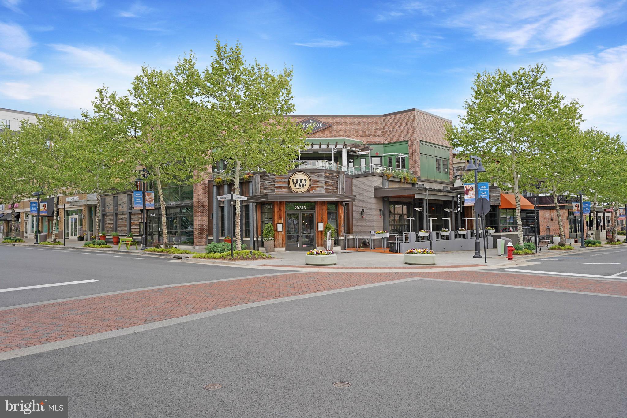 ONE LOUDOUN - Residential