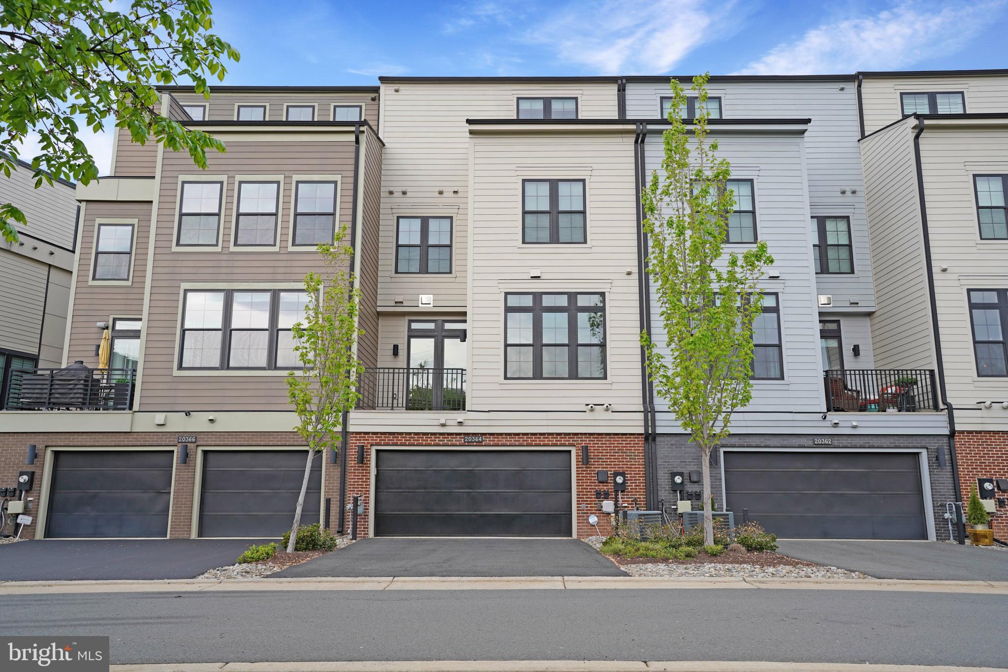 ONE LOUDOUN - Residential