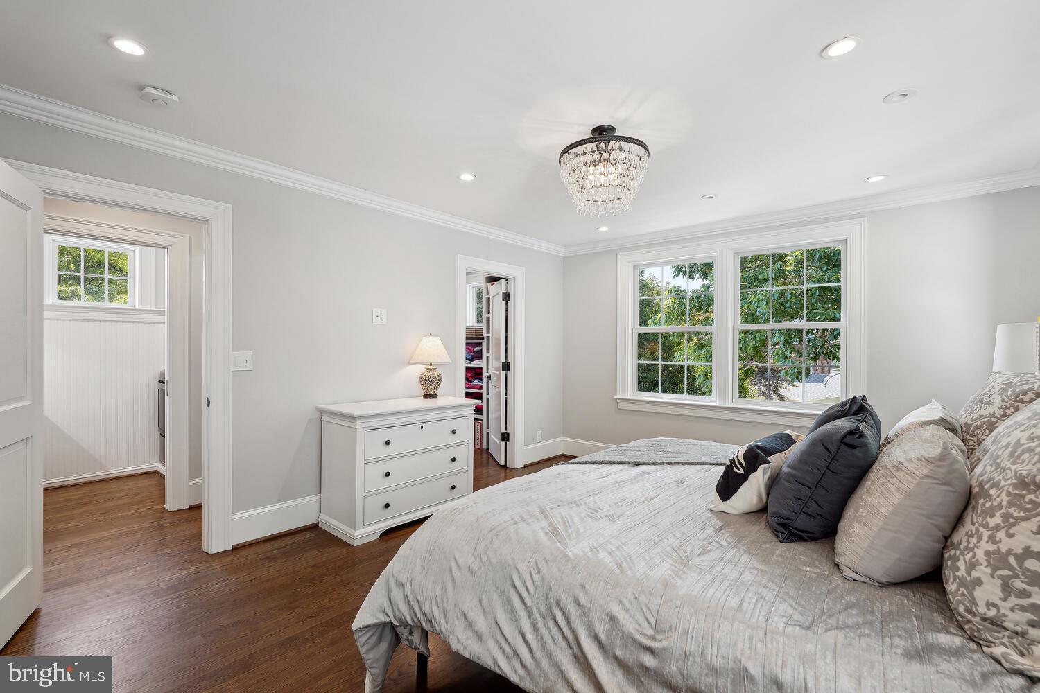 CHEVY CHASE - Residential