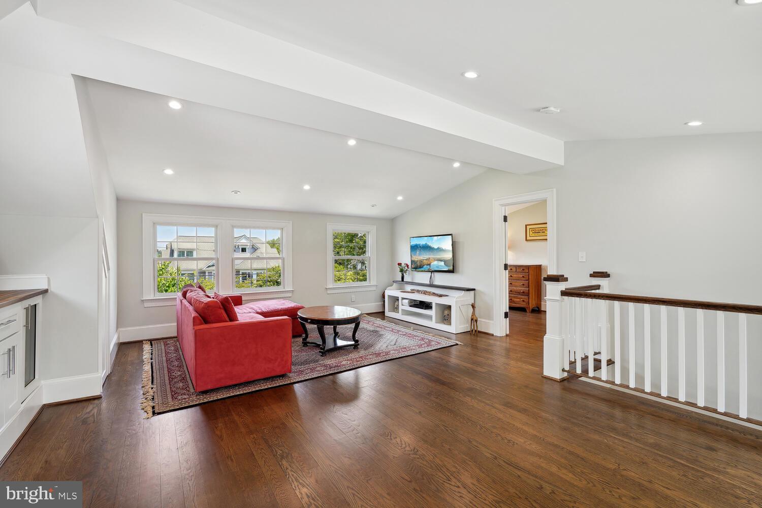 CHEVY CHASE - Residential