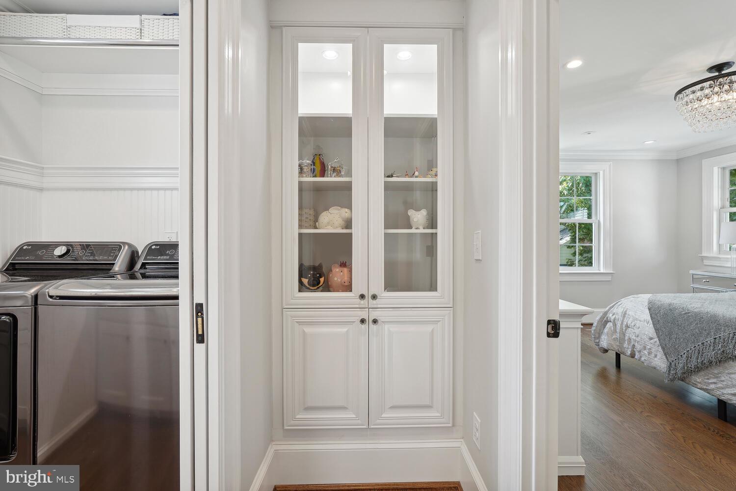 CHEVY CHASE - Residential