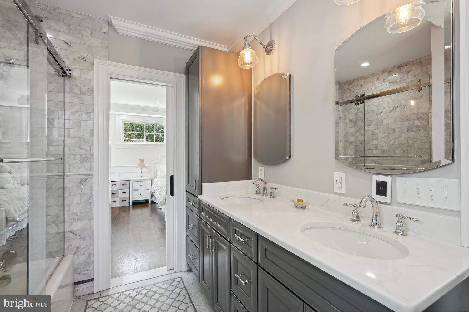 CHEVY CHASE - Residential