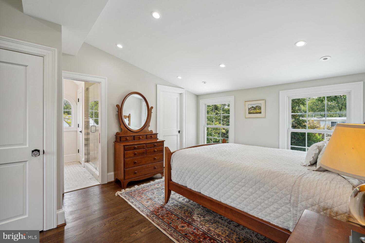 CHEVY CHASE - Residential