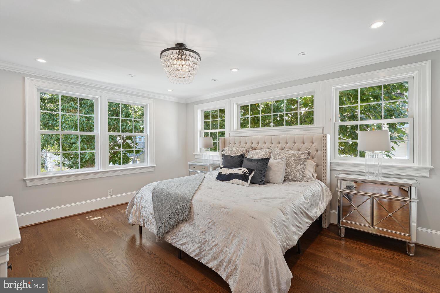 CHEVY CHASE - Residential