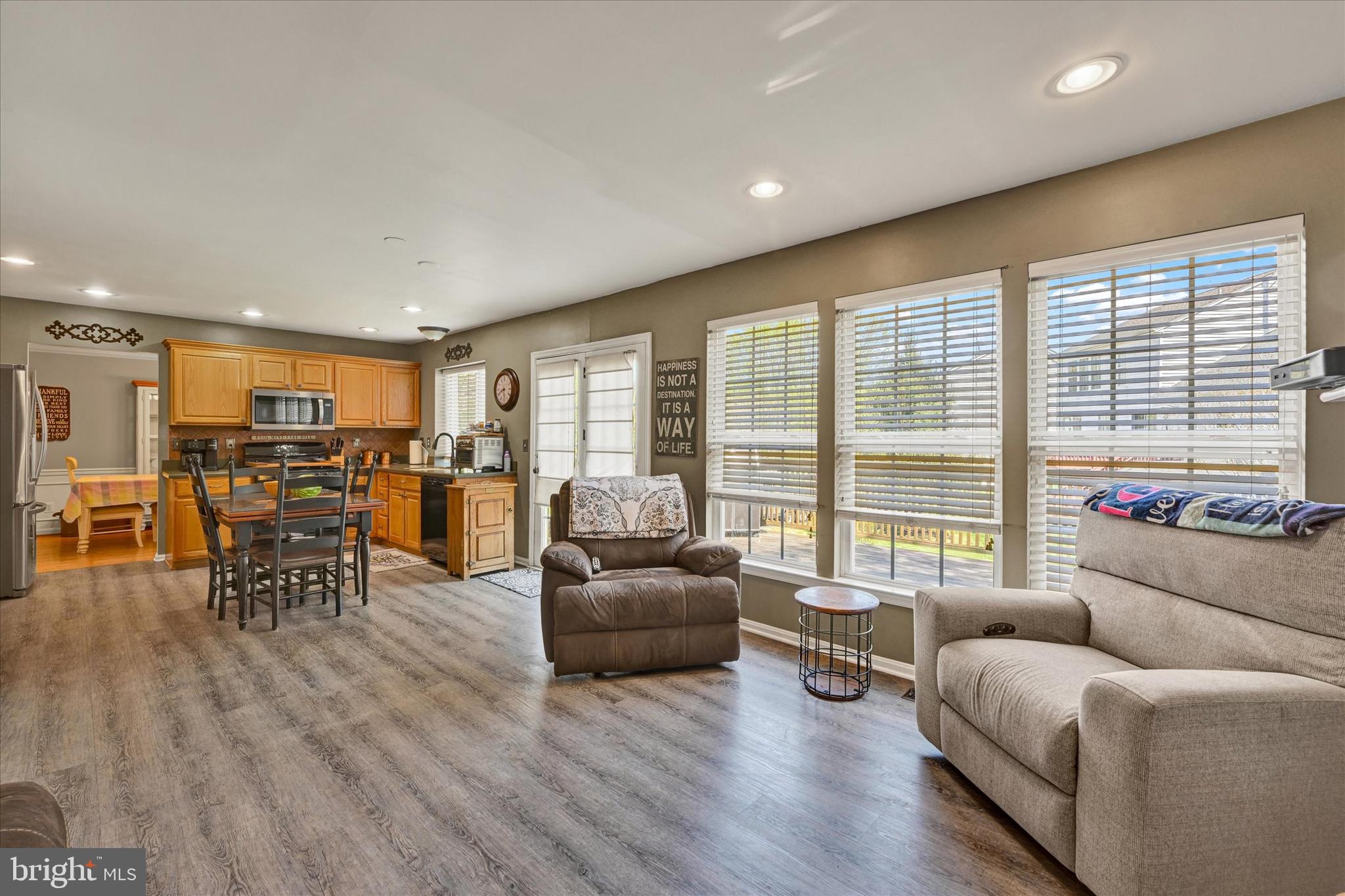 WHITE MARSH - Residential