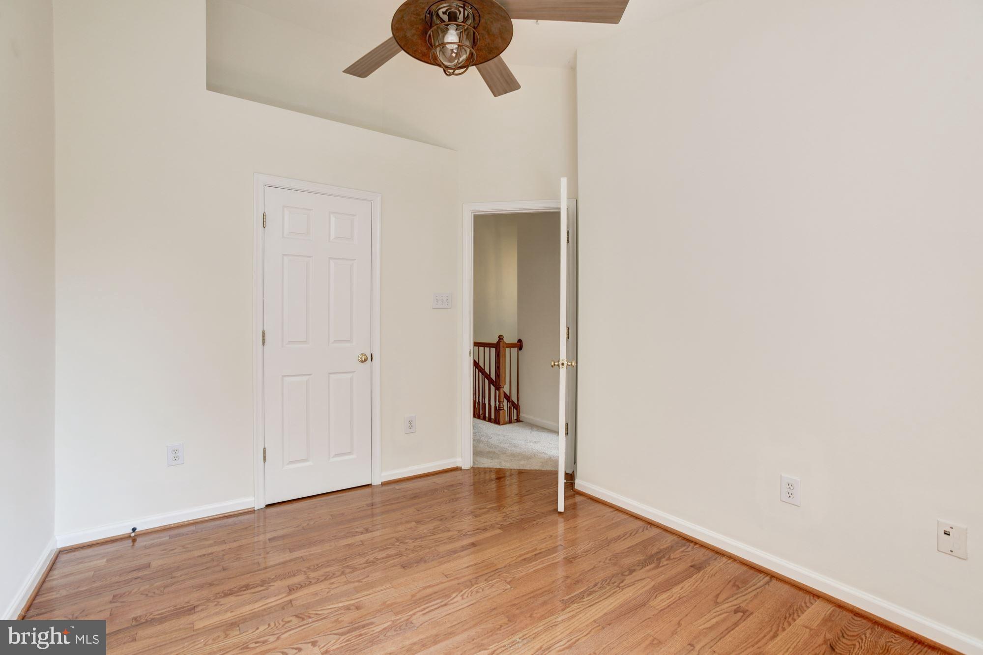 VILLAGE OF RIVER HILL - Residential