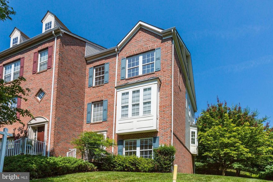 Gorgeous end unit townhouse now available in Fieldstone/River Hill.  Open floor plan throughout the main level with gleaming hardwoods and plenty of sunlight. Over 2,200 sq/ft of living space, bay window off the breakfast area, and spacious deck. Freshly painted throughout and new carpet in bedroom, hall, adjoining closets and 2 flights of stairs. Home is convenient to all the major highways and shopping. Make this one your forever home!