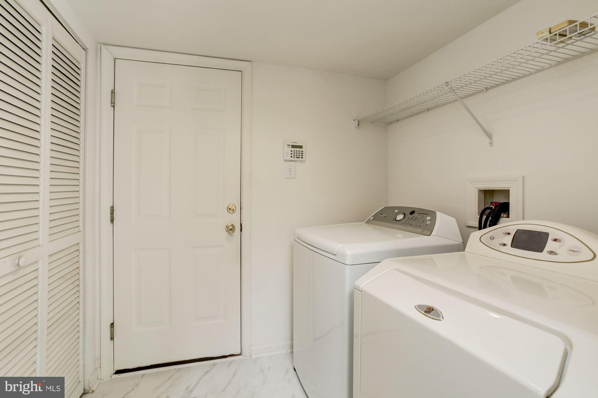 VILLAGE OF RIVER HILL - Residential