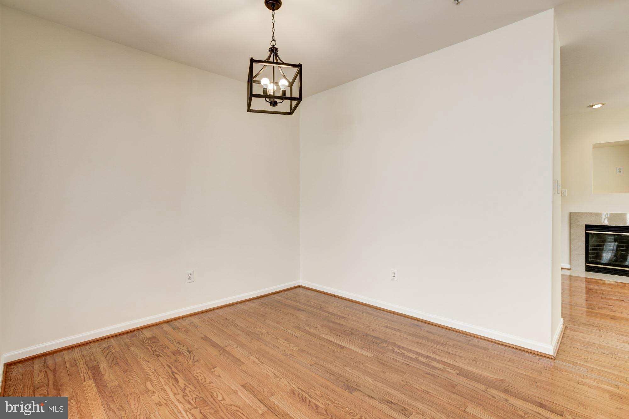 VILLAGE OF RIVER HILL - Residential