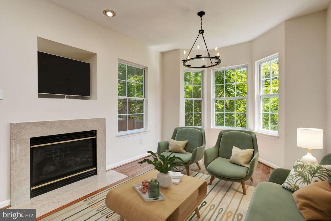 VILLAGE OF RIVER HILL - Residential