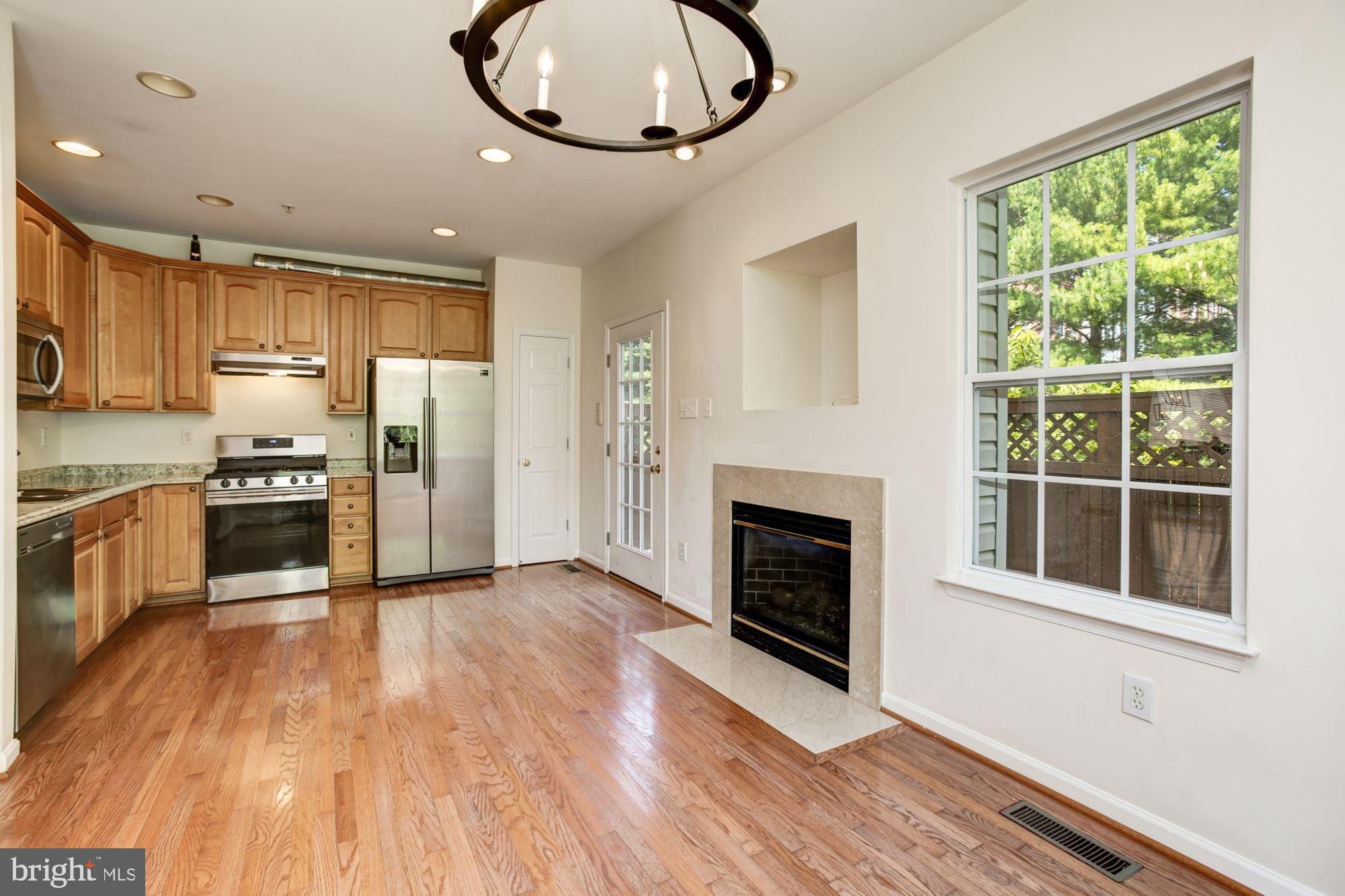 VILLAGE OF RIVER HILL - Residential