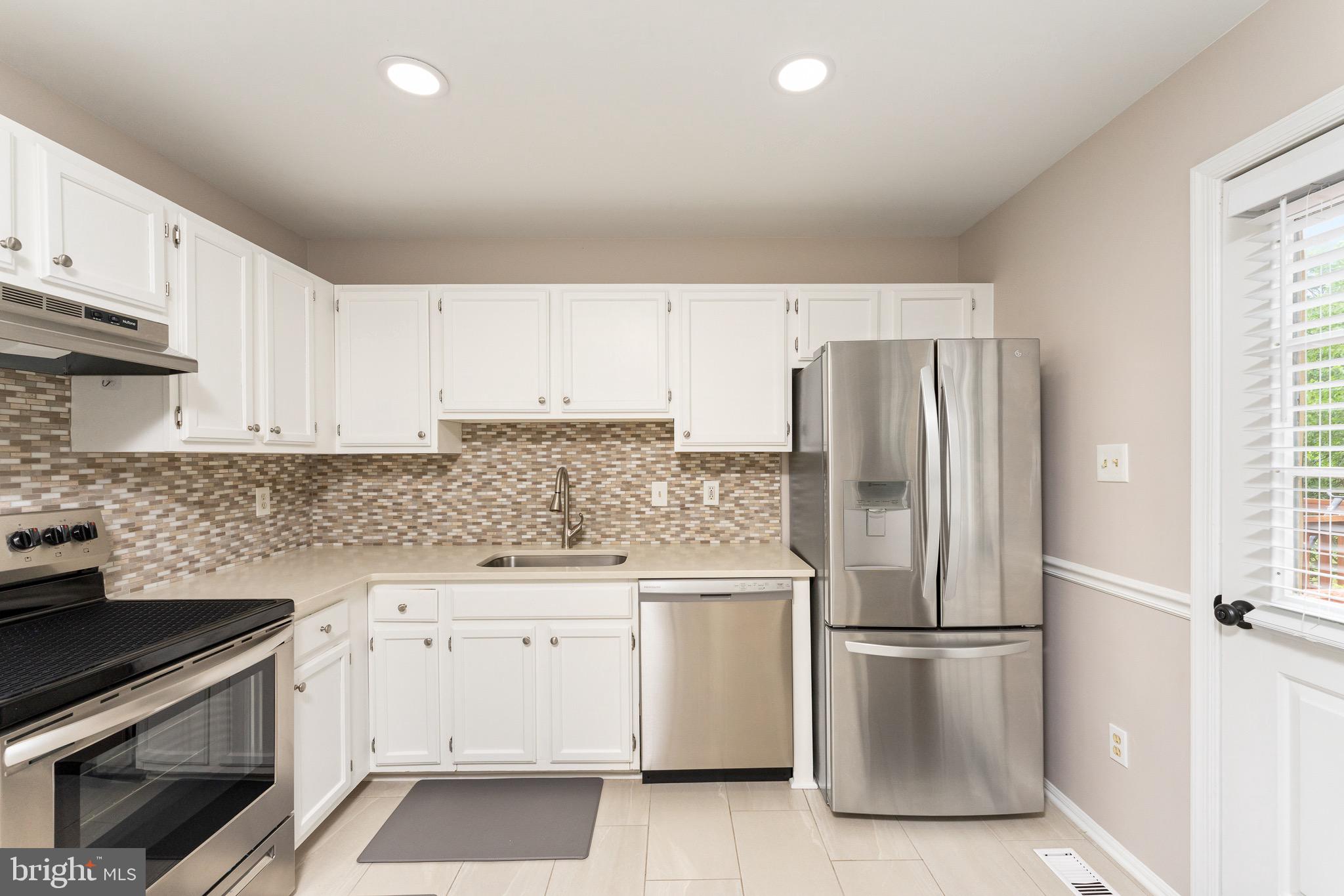 TUDOR OAKS (TH) - Residential