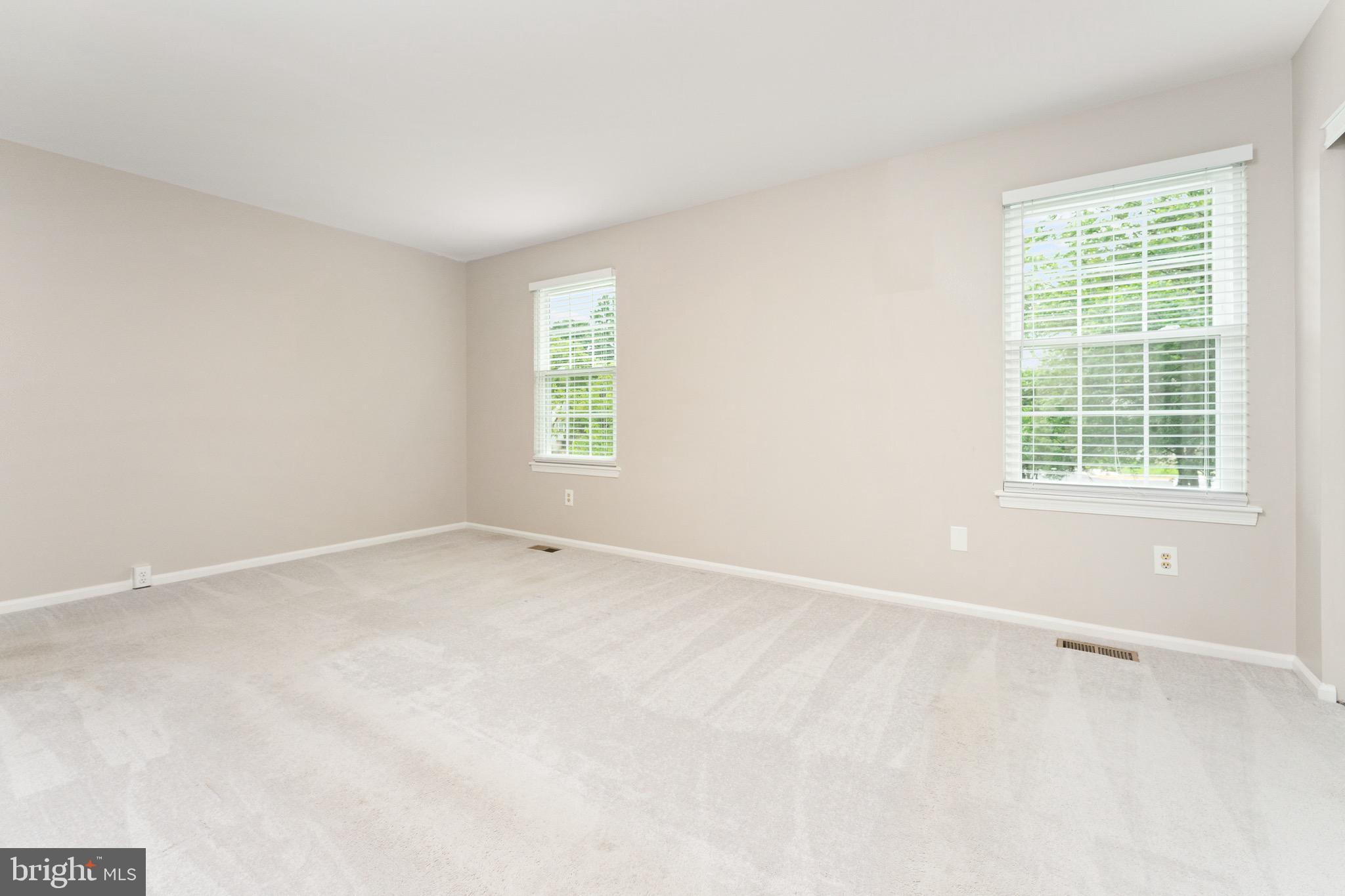 TUDOR OAKS (TH) - Residential